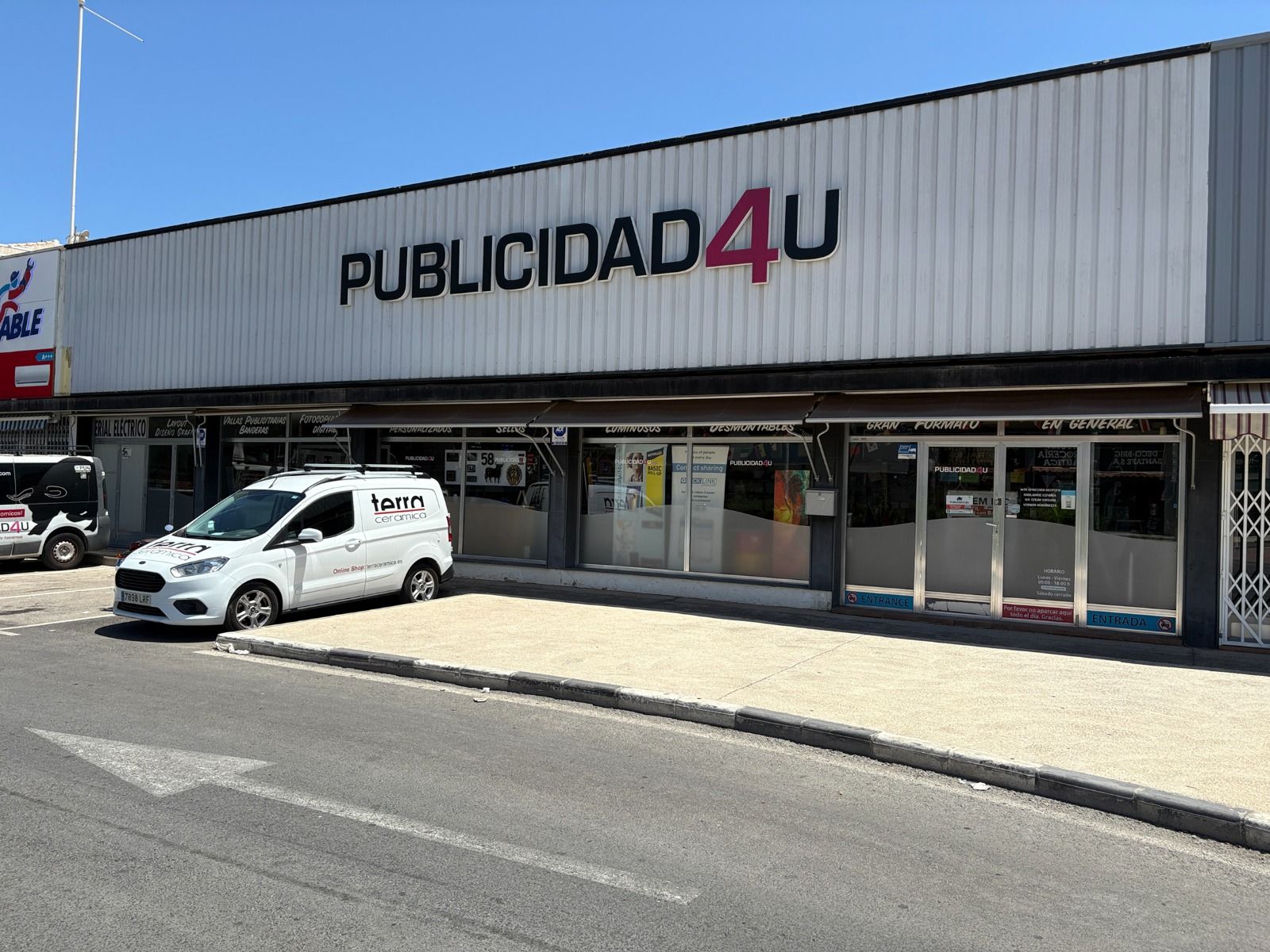 GH-0325 - ¡Oportunidad única en Altea! Negocio de Publicidad y Rotulación 100% operativo y listo para continuar