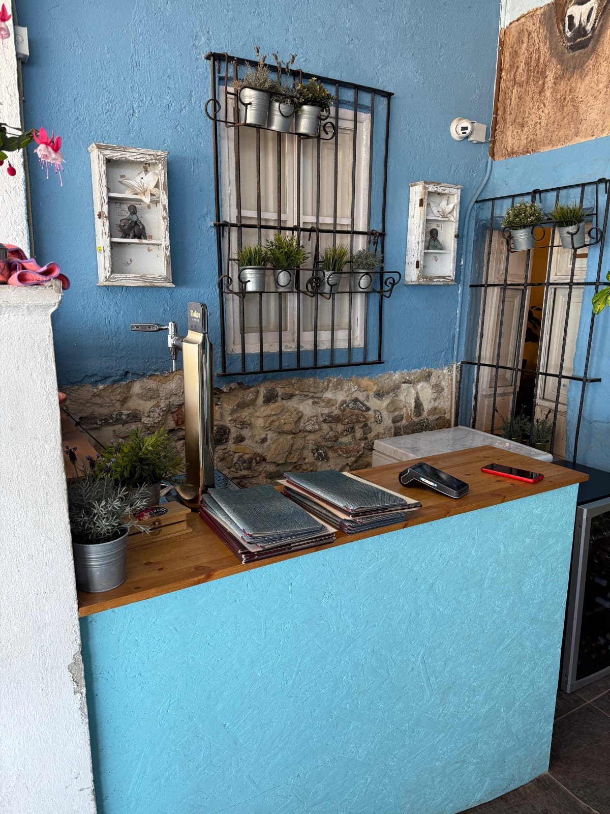 Cozy restaurant on the seaside promenade of Altea!