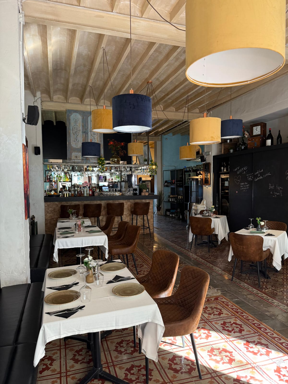 Cozy restaurant on the seaside promenade of Altea!