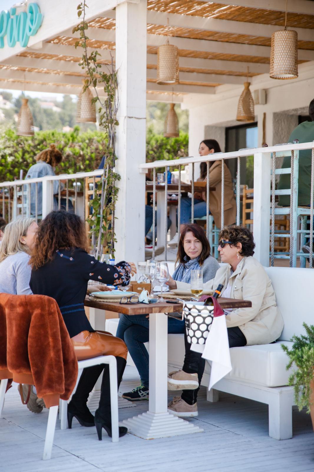 Unieke kans in Dénia! Gevestigd restaurant met grote prestige en trouwe klanten.