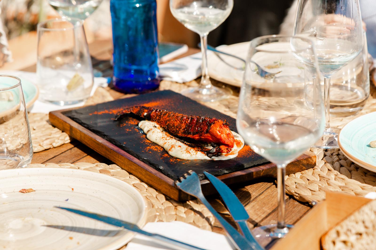 Unieke kans in Dénia! Gevestigd restaurant met grote prestige en trouwe klanten.