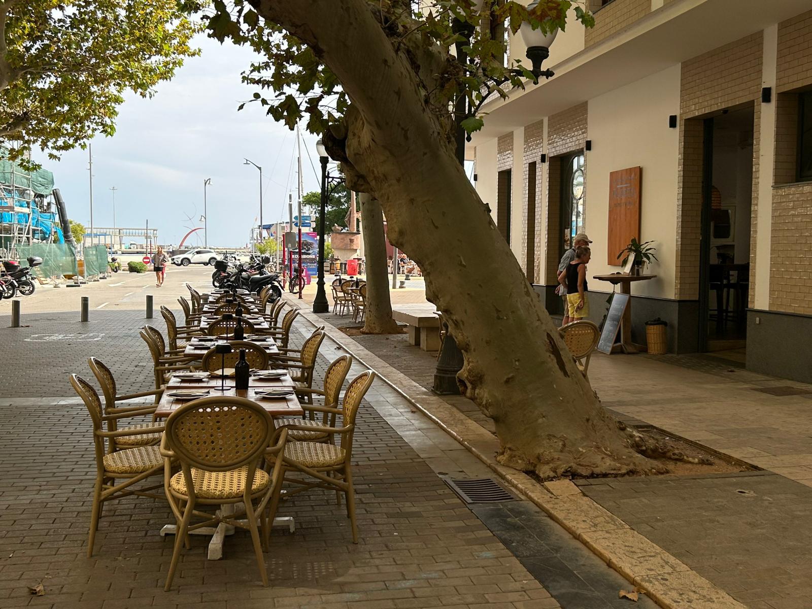 Prestigious restaurant in the heart of Dénia — established business, ready to continue thriving
