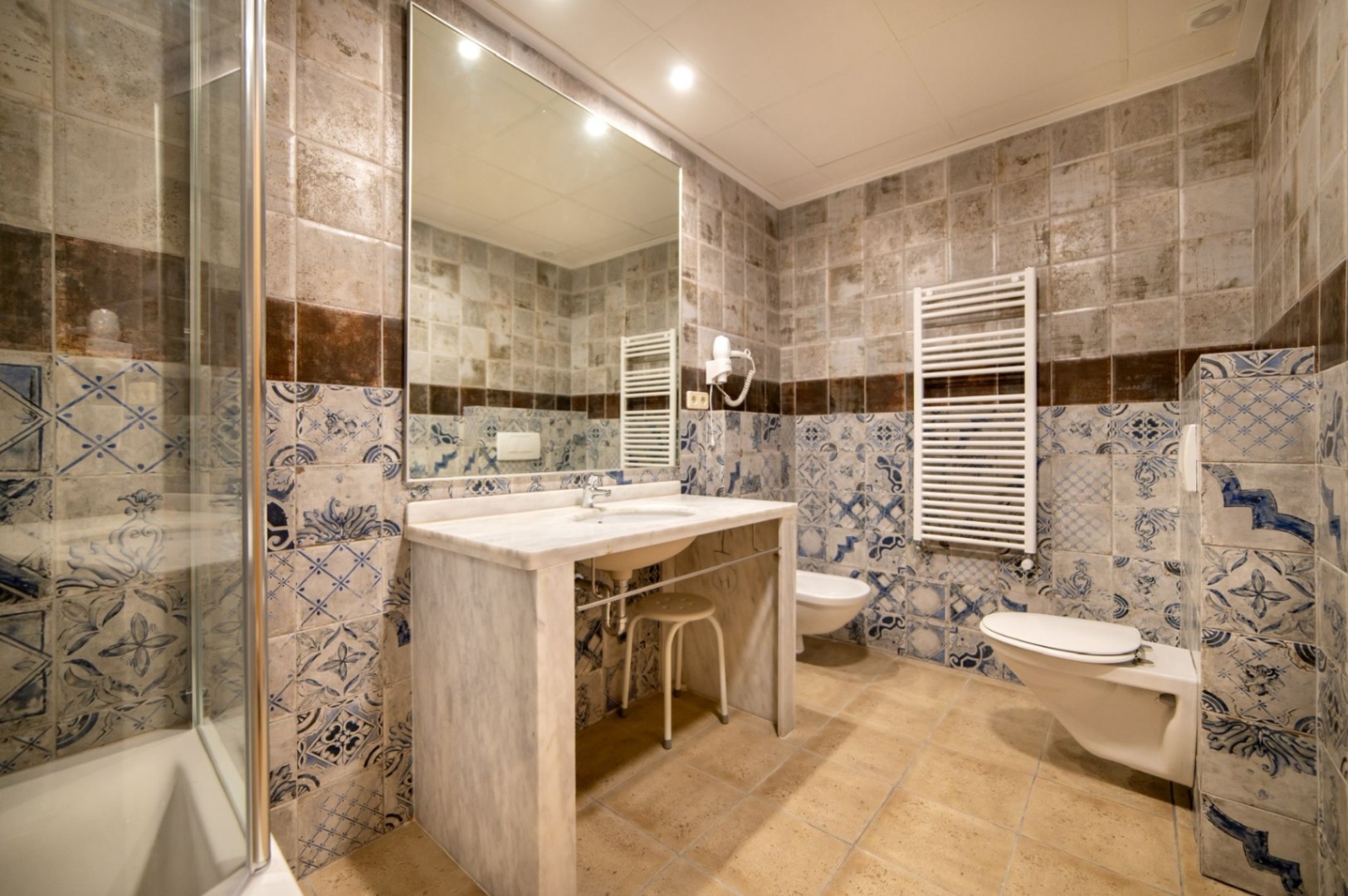 EINE EINZIGARTIGE VILLA IM HERZEN VON ALICANTE