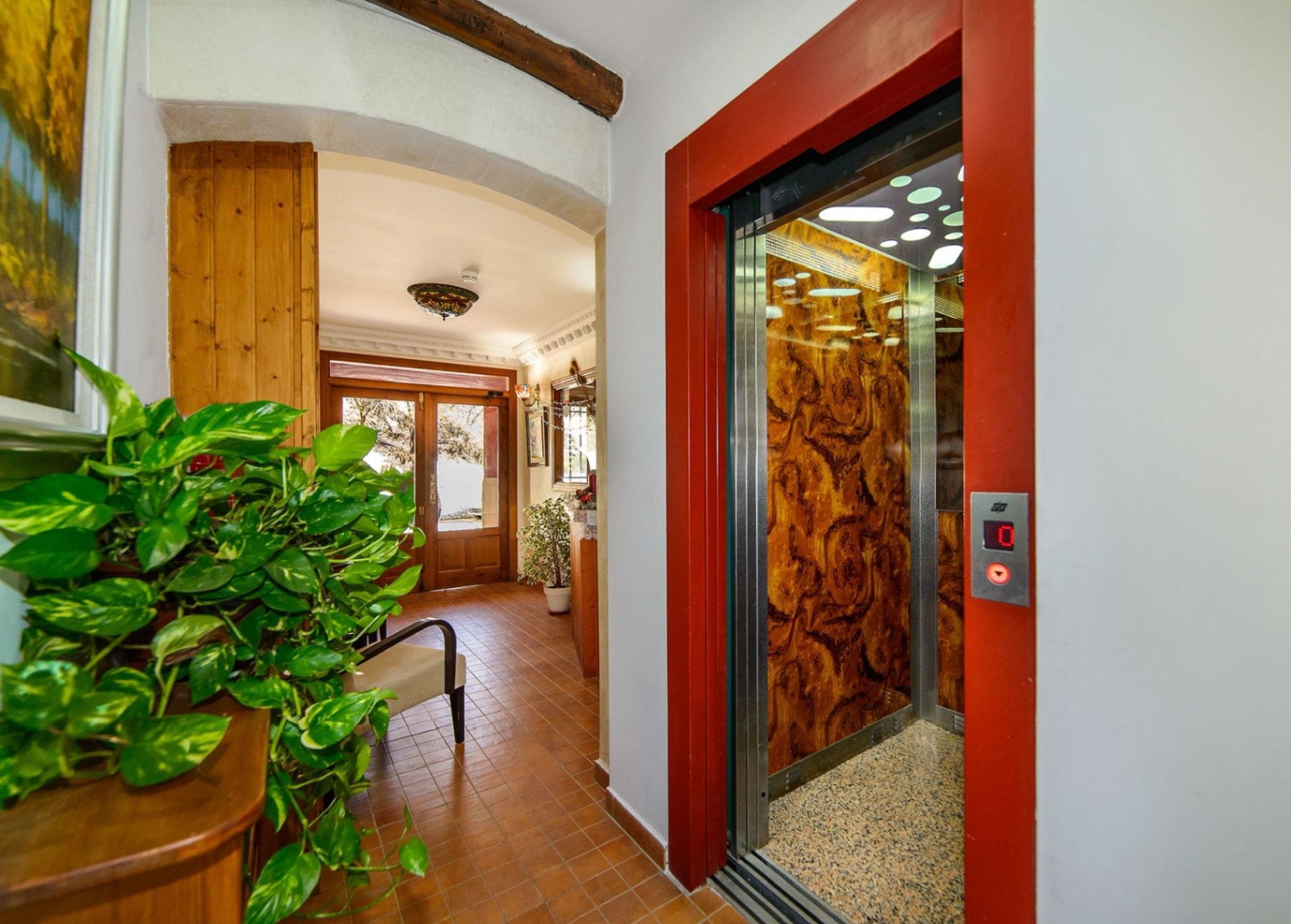 EINE EINZIGARTIGE VILLA IM HERZEN VON ALICANTE