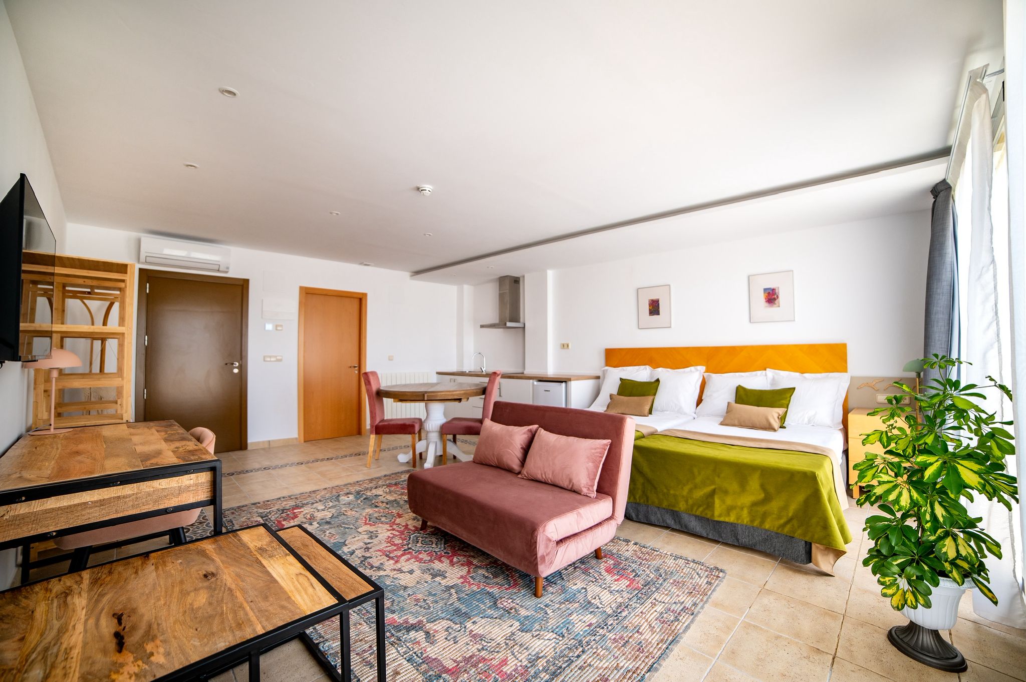 EINE EINZIGARTIGE VILLA IM HERZEN VON ALICANTE