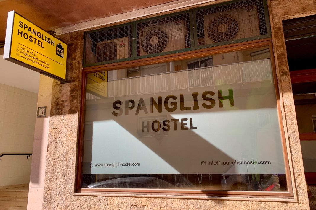 GH-0333 - Hostal/B&B completamente equipado en Benidorm