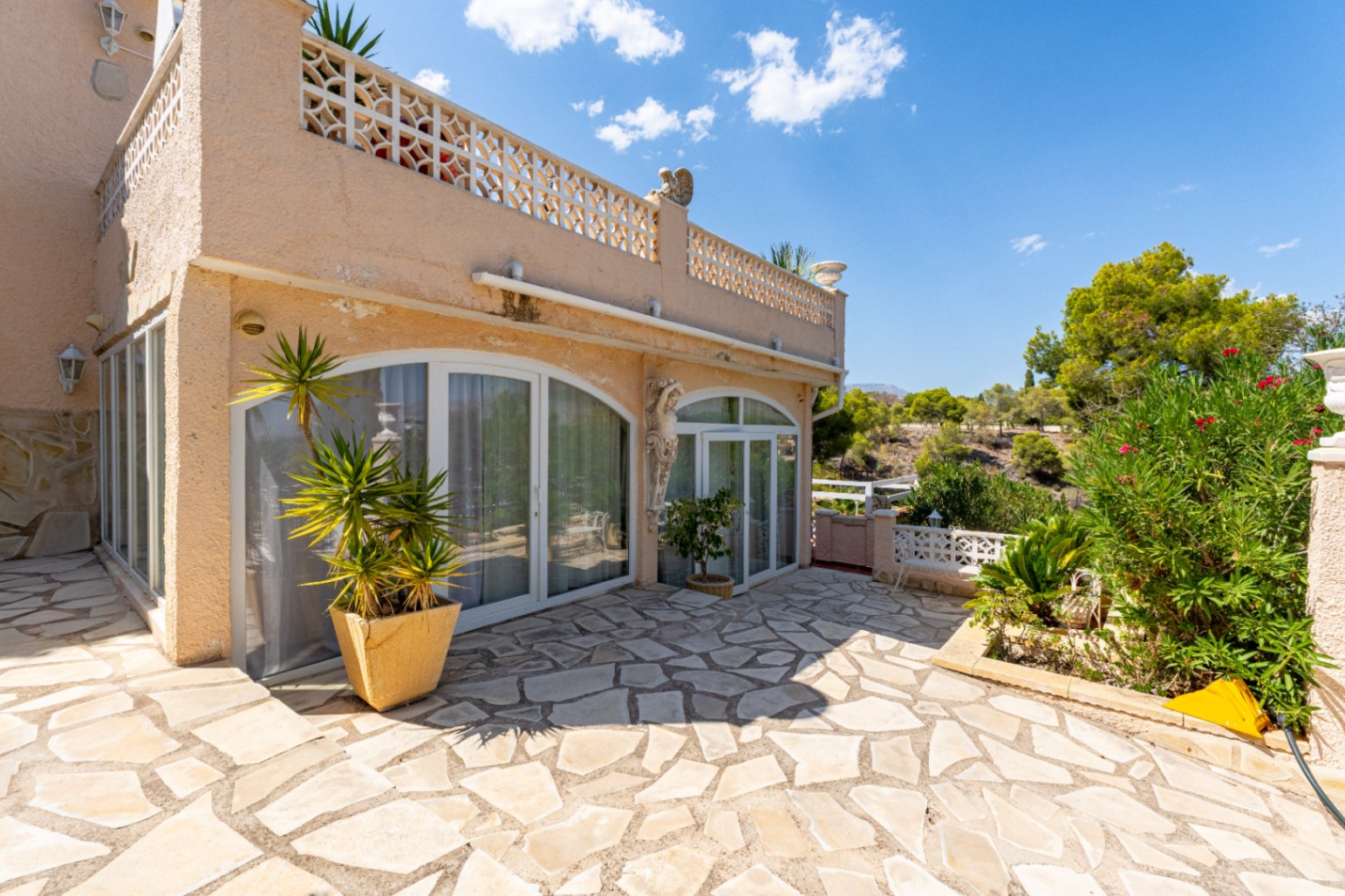 Villa mit Charme, Ausblick und unendlichem Potenzial in Alfaz del Pi