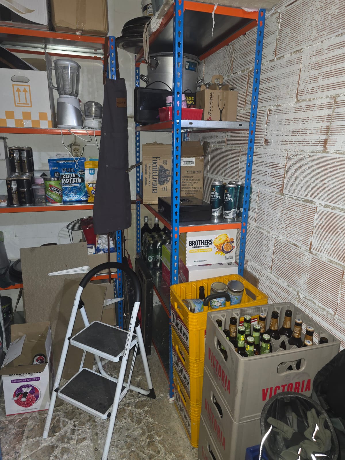 Unique opportunity in Alfaz del Pi! – Sports bar with great visibility for transfer