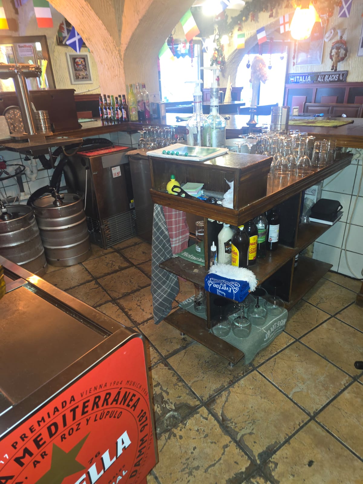Unique opportunity in Alfaz del Pi! – Sports bar with great visibility for transfer