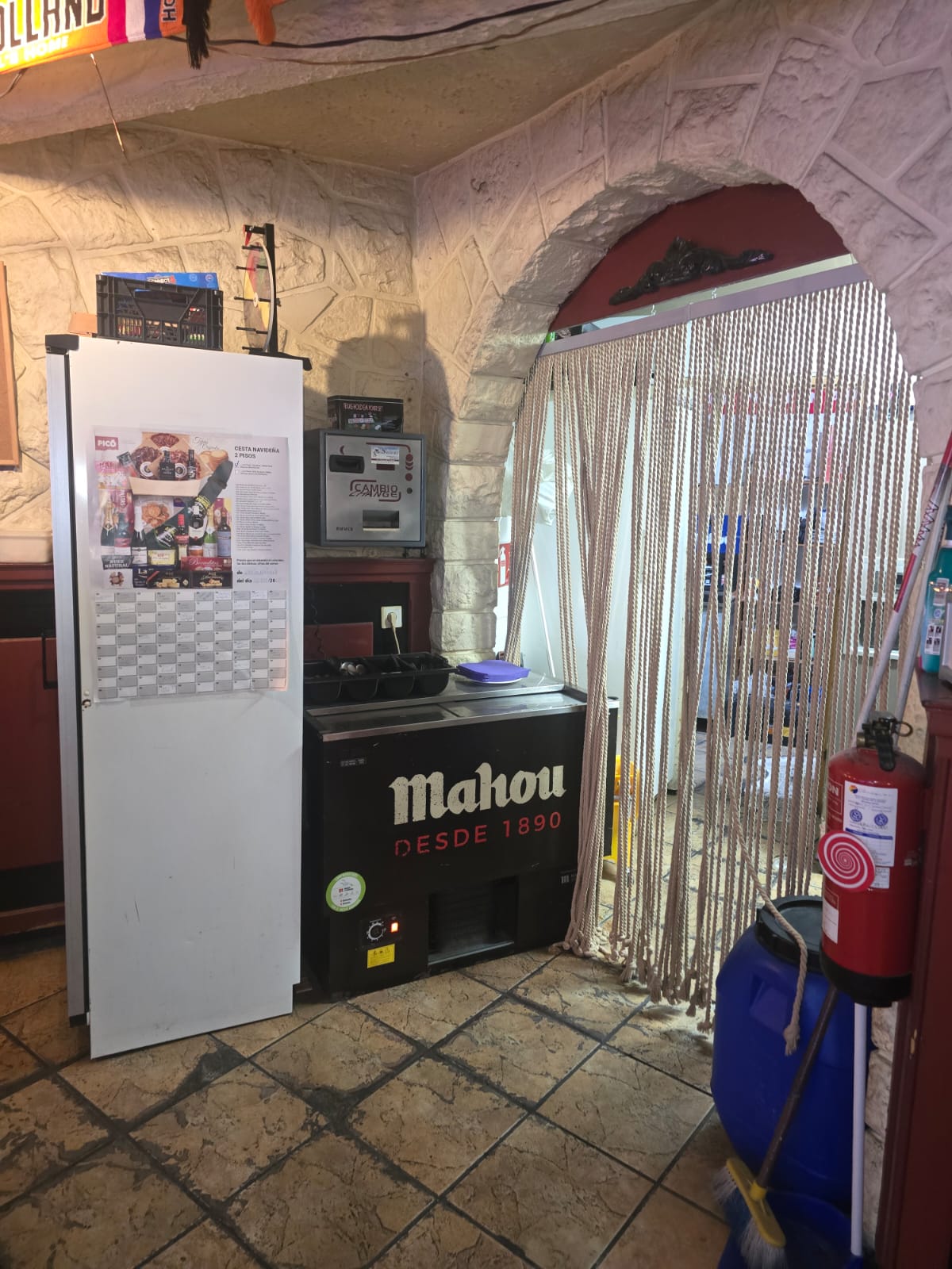 Unique opportunity in Alfaz del Pi! – Sports bar with great visibility for transfer