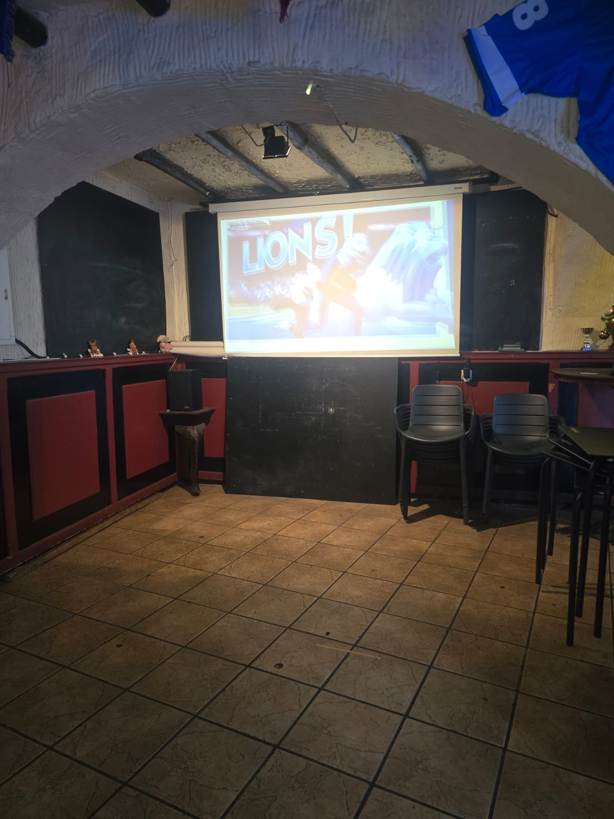 Unique opportunity in Alfaz del Pi! – Sports bar with great visibility for transfer