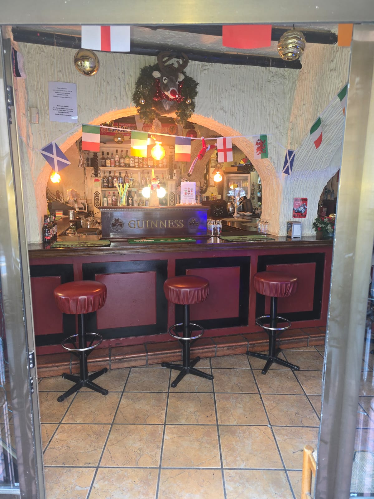 Unique opportunity in Alfaz del Pi! – Sports bar with great visibility for transfer