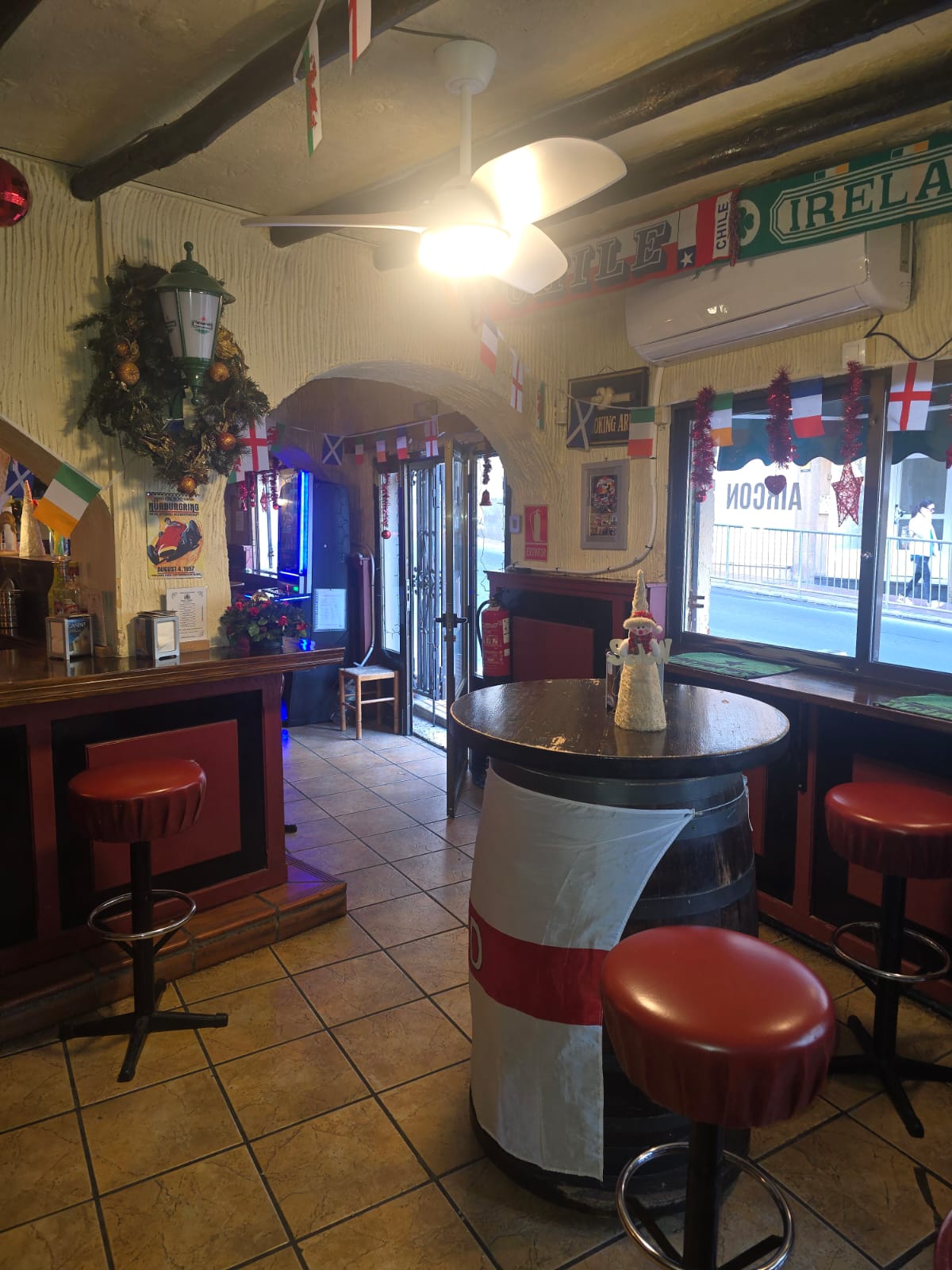 Unique opportunity in Alfaz del Pi! – Sports bar with great visibility for transfer