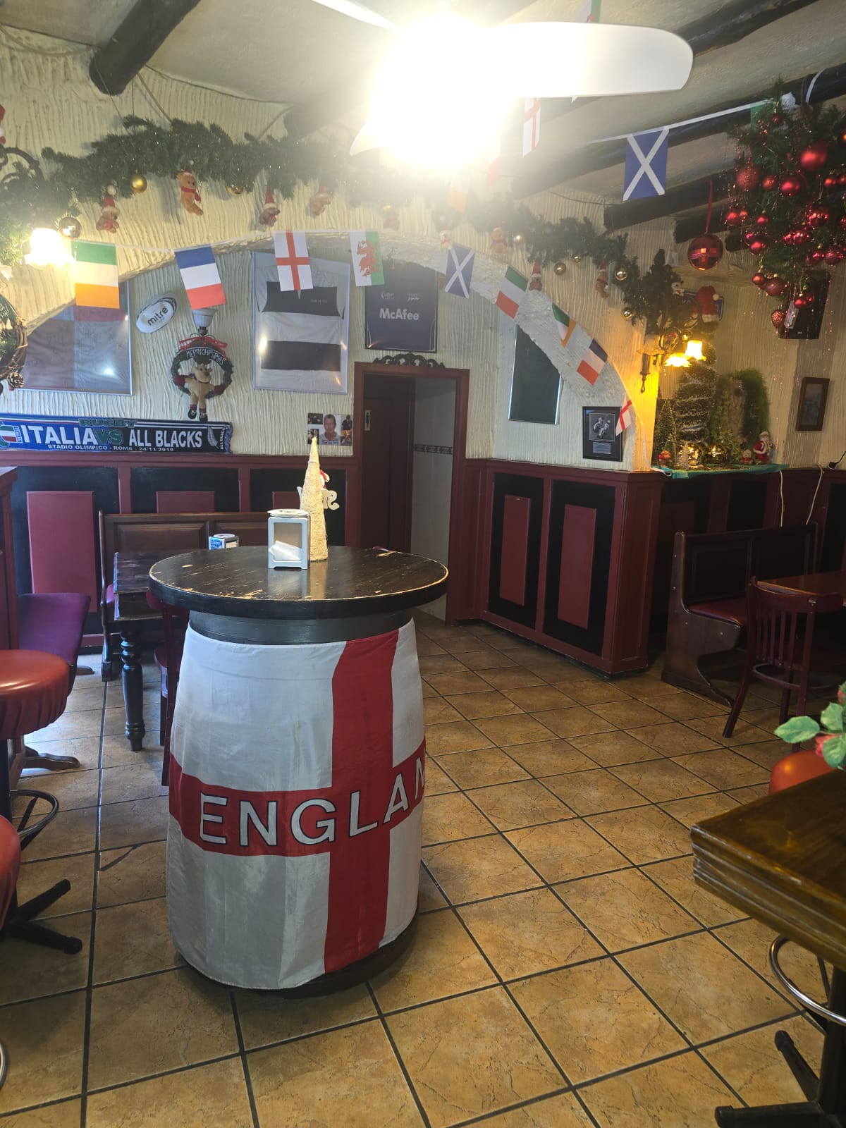 Unique opportunity in Alfaz del Pi! – Sports bar with great visibility for transfer