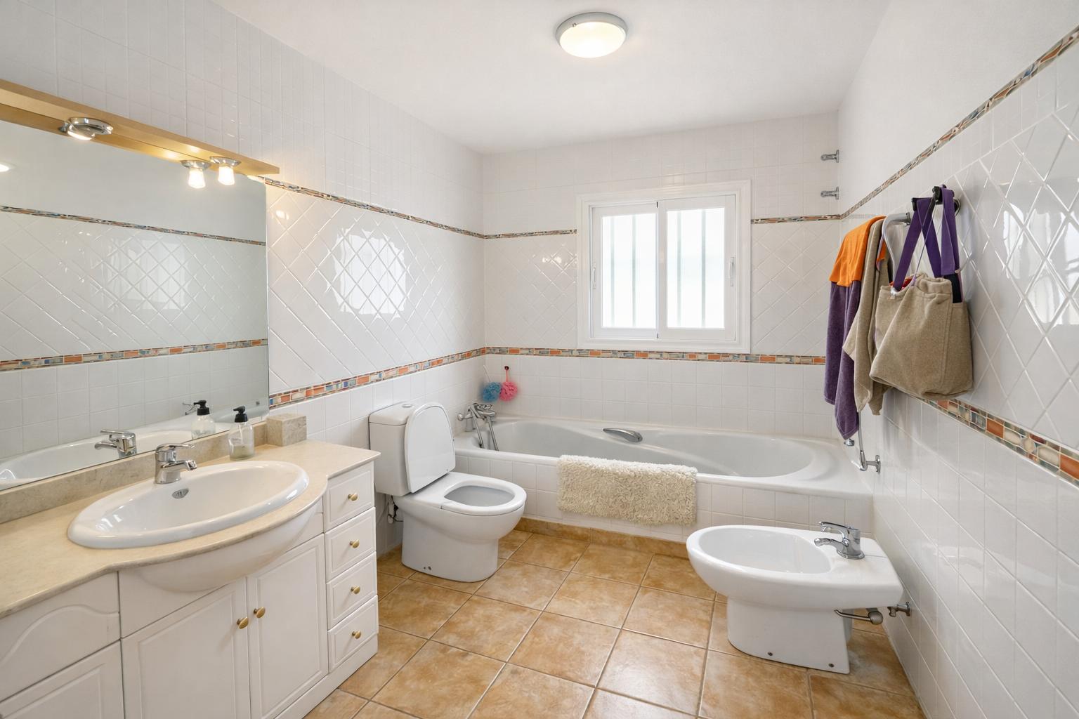 Zu verkaufen! Ihr Traumhaus in Albir! 3 Zimmer, 3 Bäder