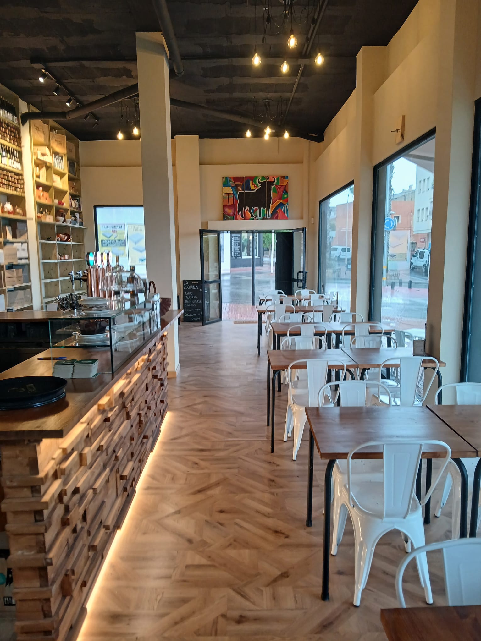 Te koop, zeer centraal gelegen bar in Alfaz del Pi