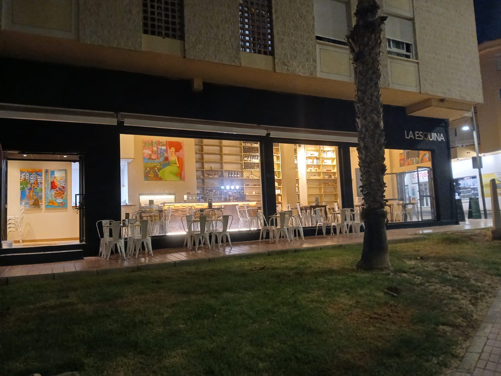 Te koop, zeer centraal gelegen bar in Alfaz del Pi