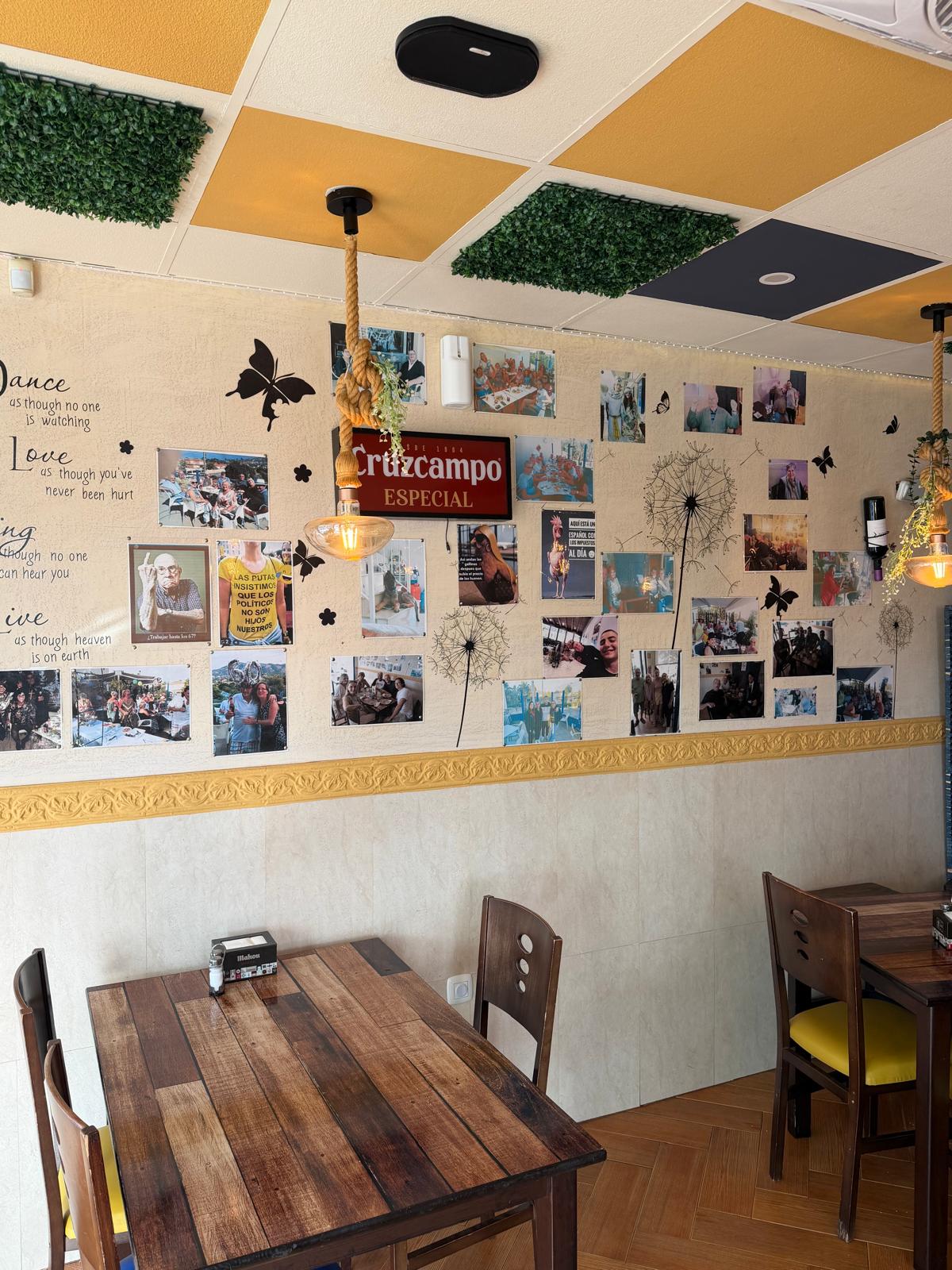 Se traspasa excelente y conocido bar en Centro Comercial Arabi Plaza, Alfaz del Pi