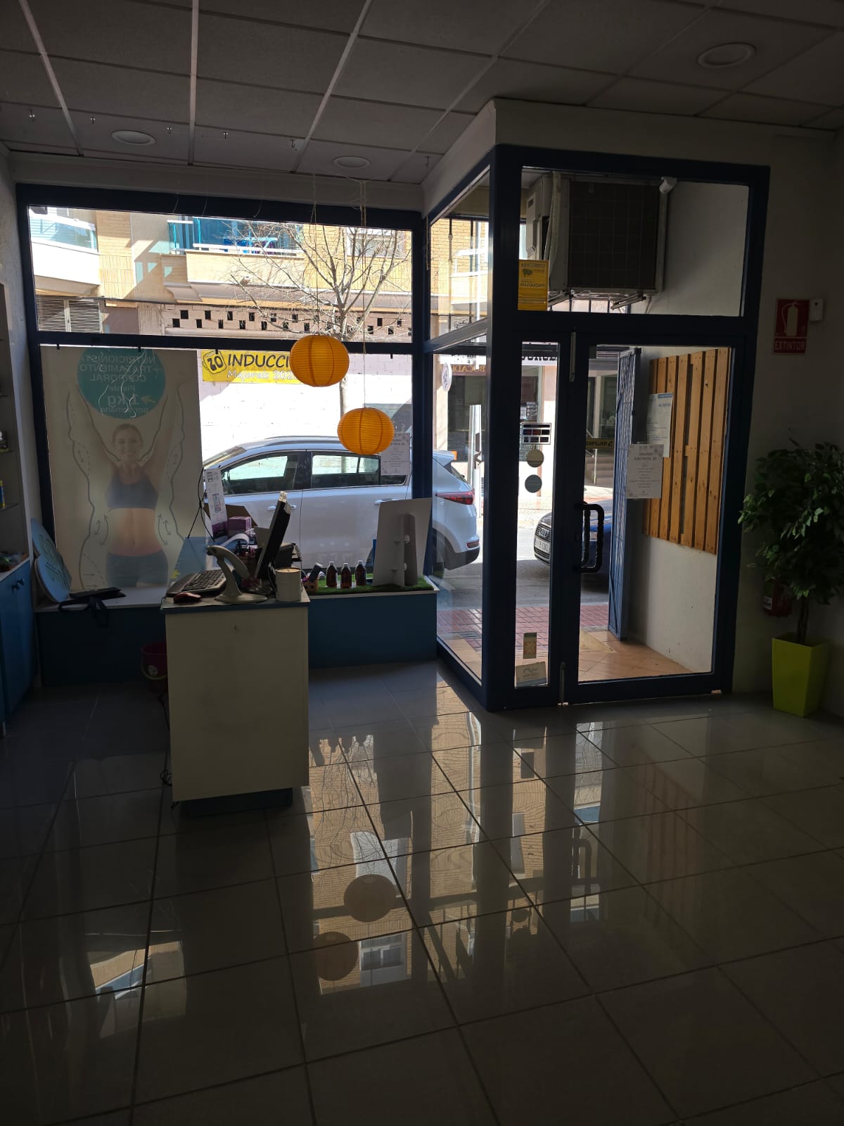 Te koop in Alfas del Pi, winkel in Wellness, voedings- en dieetdiensten, persoonlijke begeleiding en lichaamsbehandelingen.