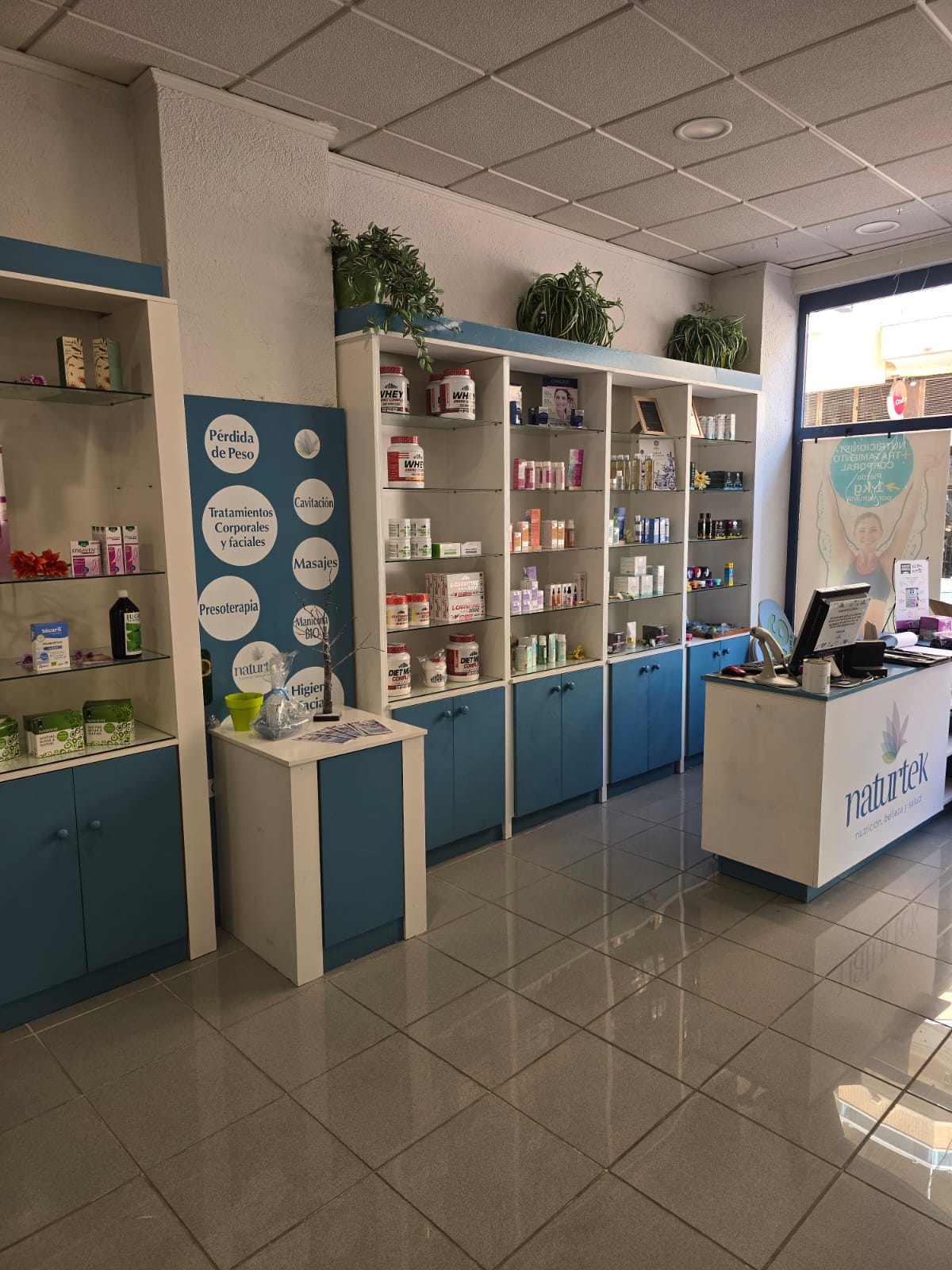 Te koop in Alfas del Pi, winkel in Wellness, voedings- en dieetdiensten, persoonlijke begeleiding en lichaamsbehandelingen.