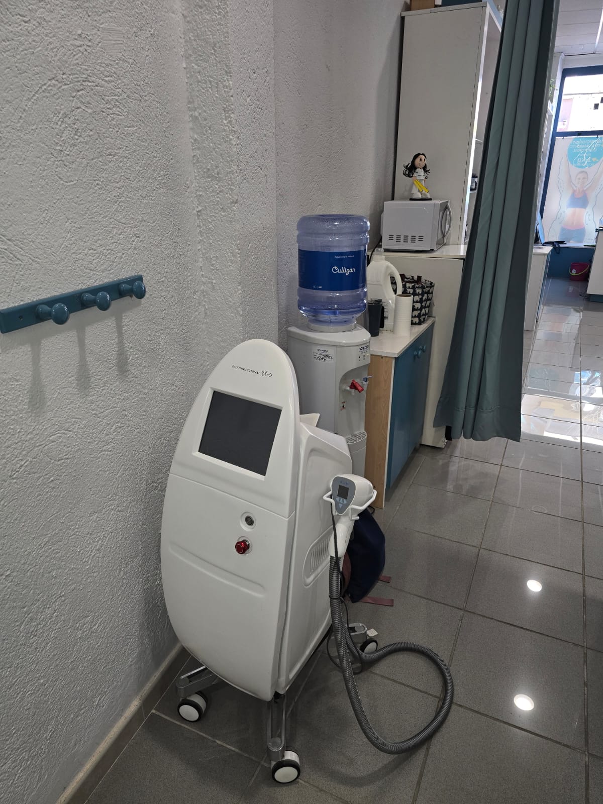 Te koop in Alfas del Pi, winkel in Wellness, voedings- en dieetdiensten, persoonlijke begeleiding en lichaamsbehandelingen.