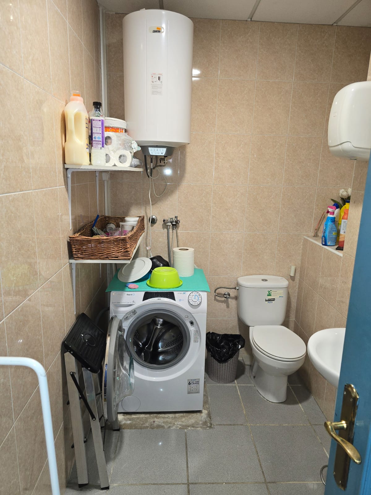 Te koop in Alfas del Pi, winkel in Wellness, voedings- en dieetdiensten, persoonlijke begeleiding en lichaamsbehandelingen.