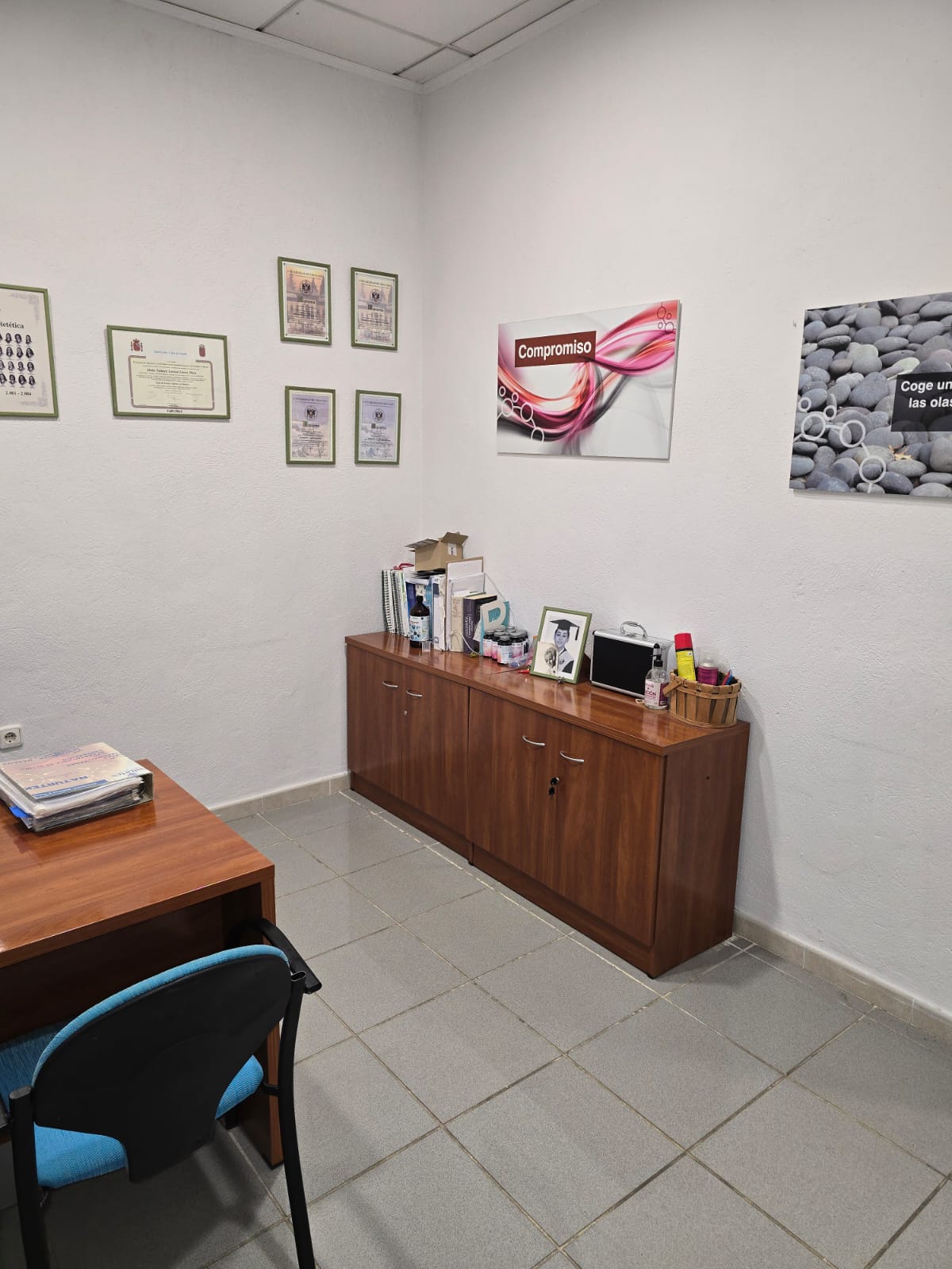 Te koop in Alfas del Pi, winkel in Wellness, voedings- en dieetdiensten, persoonlijke begeleiding en lichaamsbehandelingen.
