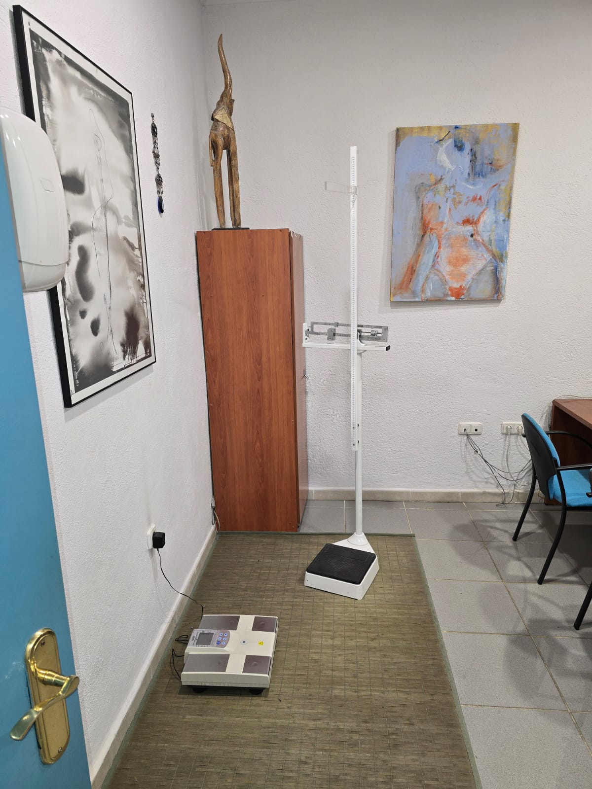 Te koop in Alfas del Pi, winkel in Wellness, voedings- en dieetdiensten, persoonlijke begeleiding en lichaamsbehandelingen.