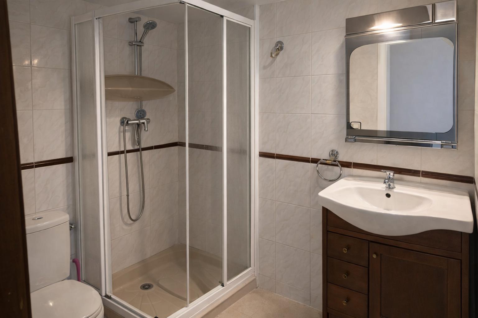 En venta, luminoso piso de 3 habitaciones y 2 baños en pleno centro de Alfaz del Pi