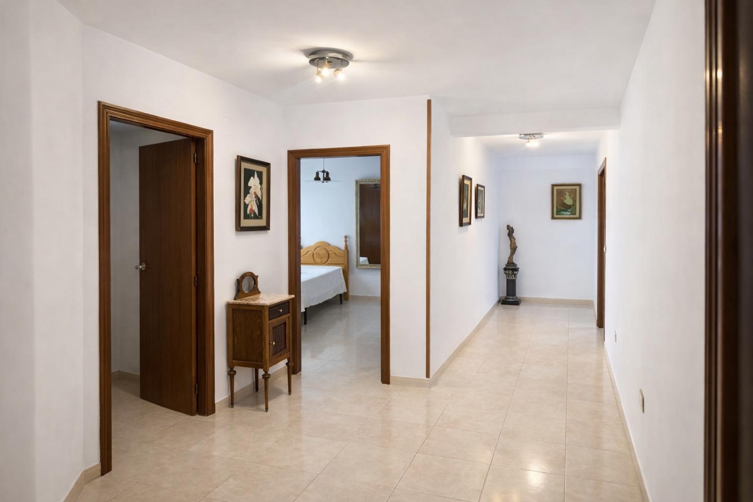 En venta, luminoso piso de 3 habitaciones y 2 baños en pleno centro de Alfaz del Pi