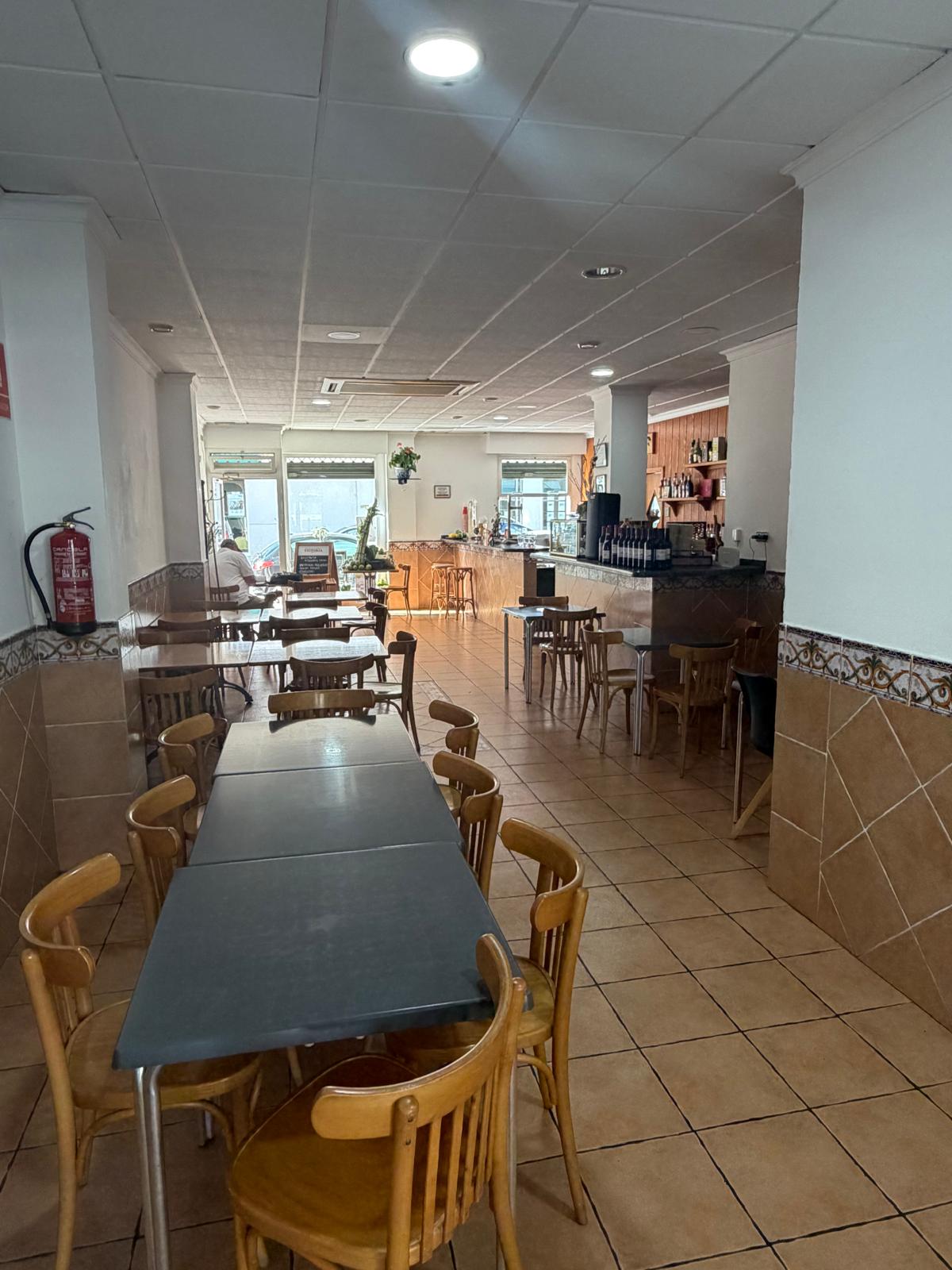 Cession d'un commerce consolidé au cœur d'Altea — Bar Cafeteria Bon Estar