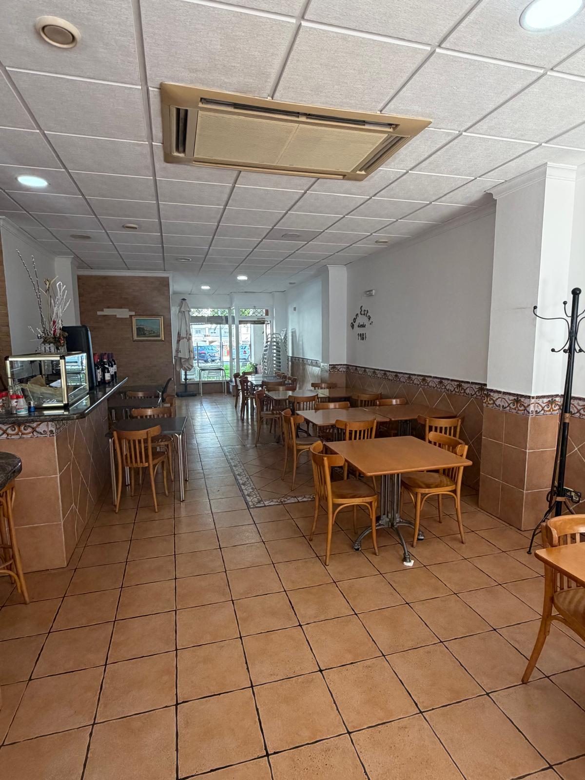 Cession d'un commerce consolidé au cœur d'Altea — Bar Cafeteria Bon Estar