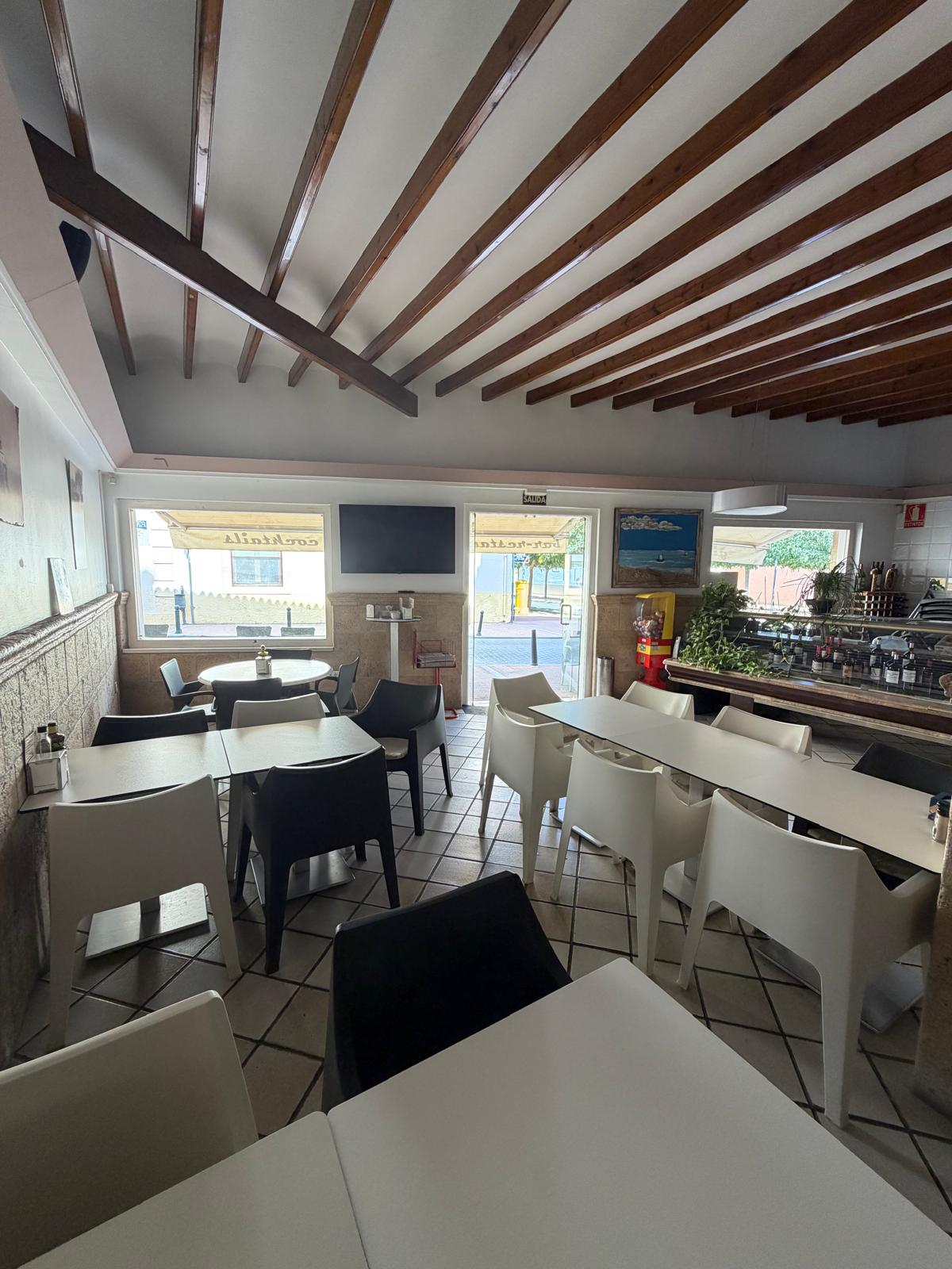 ¡Oportunidad única en Alfàs del Pi, bar/restaurante!