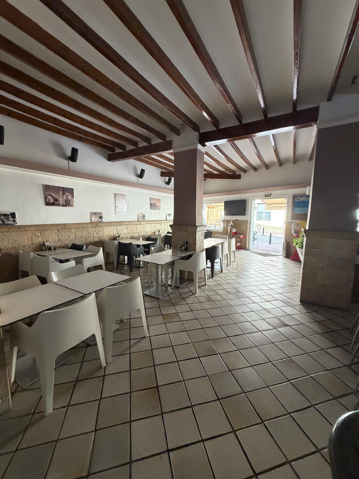 ¡Oportunidad única en Alfàs del Pi, bar/restaurante!