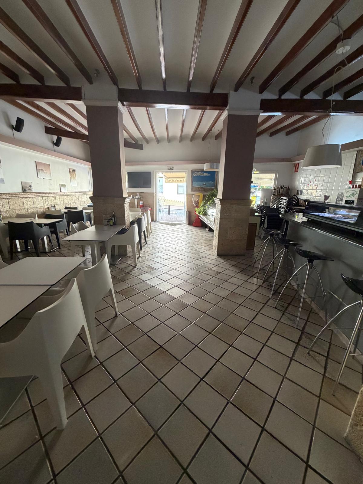 ¡Oportunidad única en Alfàs del Pi, bar/restaurante!