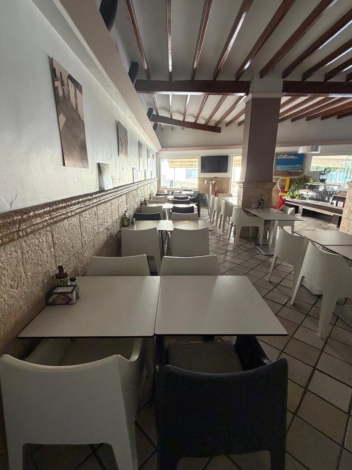 ¡Oportunidad única en Alfàs del Pi, bar/restaurante!