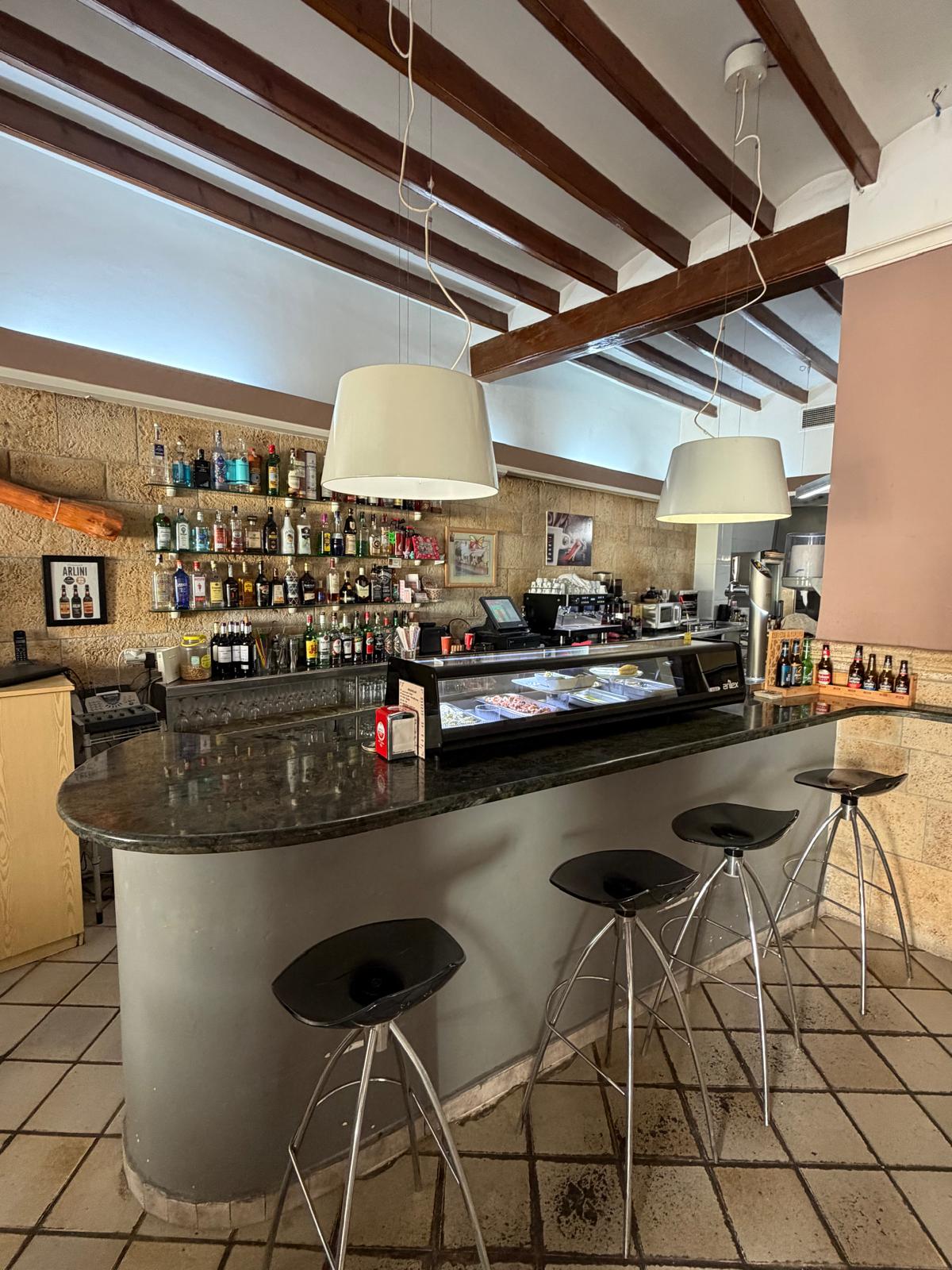 ¡Oportunidad única en Alfàs del Pi, bar/restaurante!