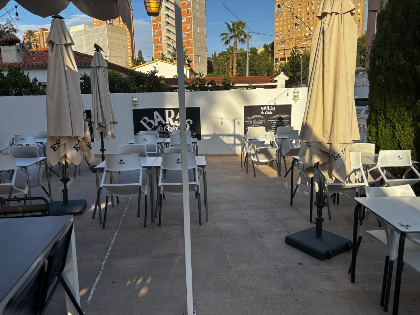 Traspaso i Cala de Benidorm på en privilegert beliggenhet, Bar 56