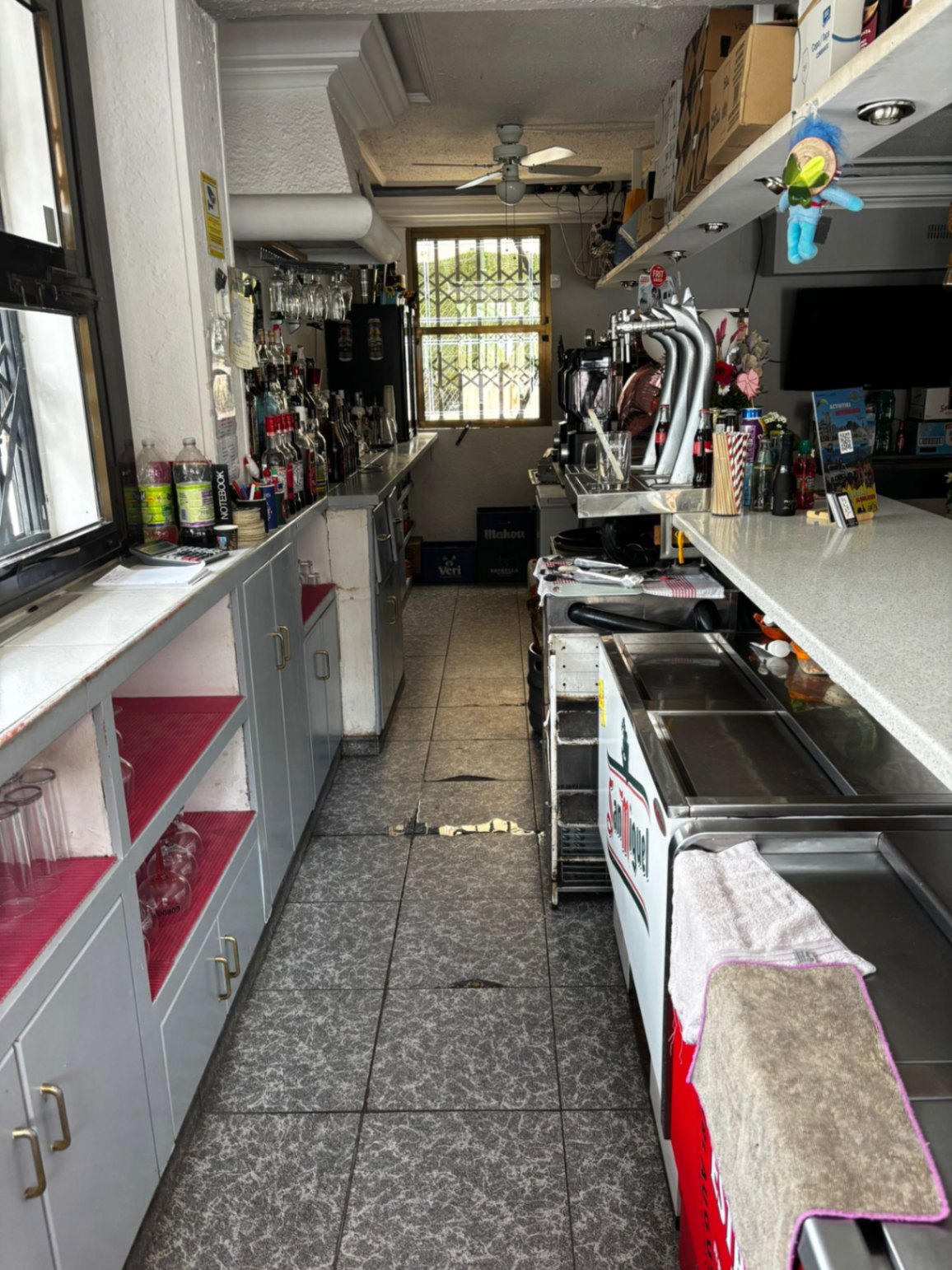 Traspaso i Cala de Benidorm på en privilegert beliggenhet, Bar 56