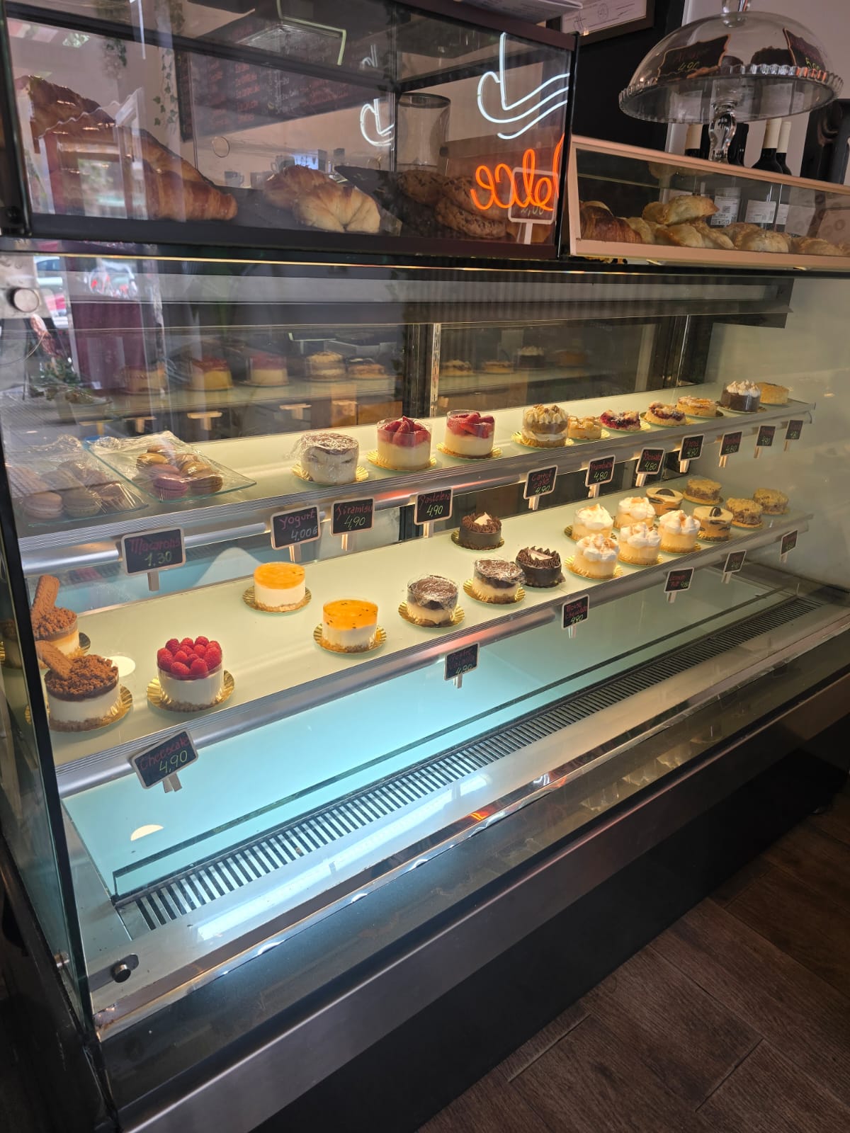 Se traspasa en Albir, una cafetería consolidada, Dolce Coffee & Cakes