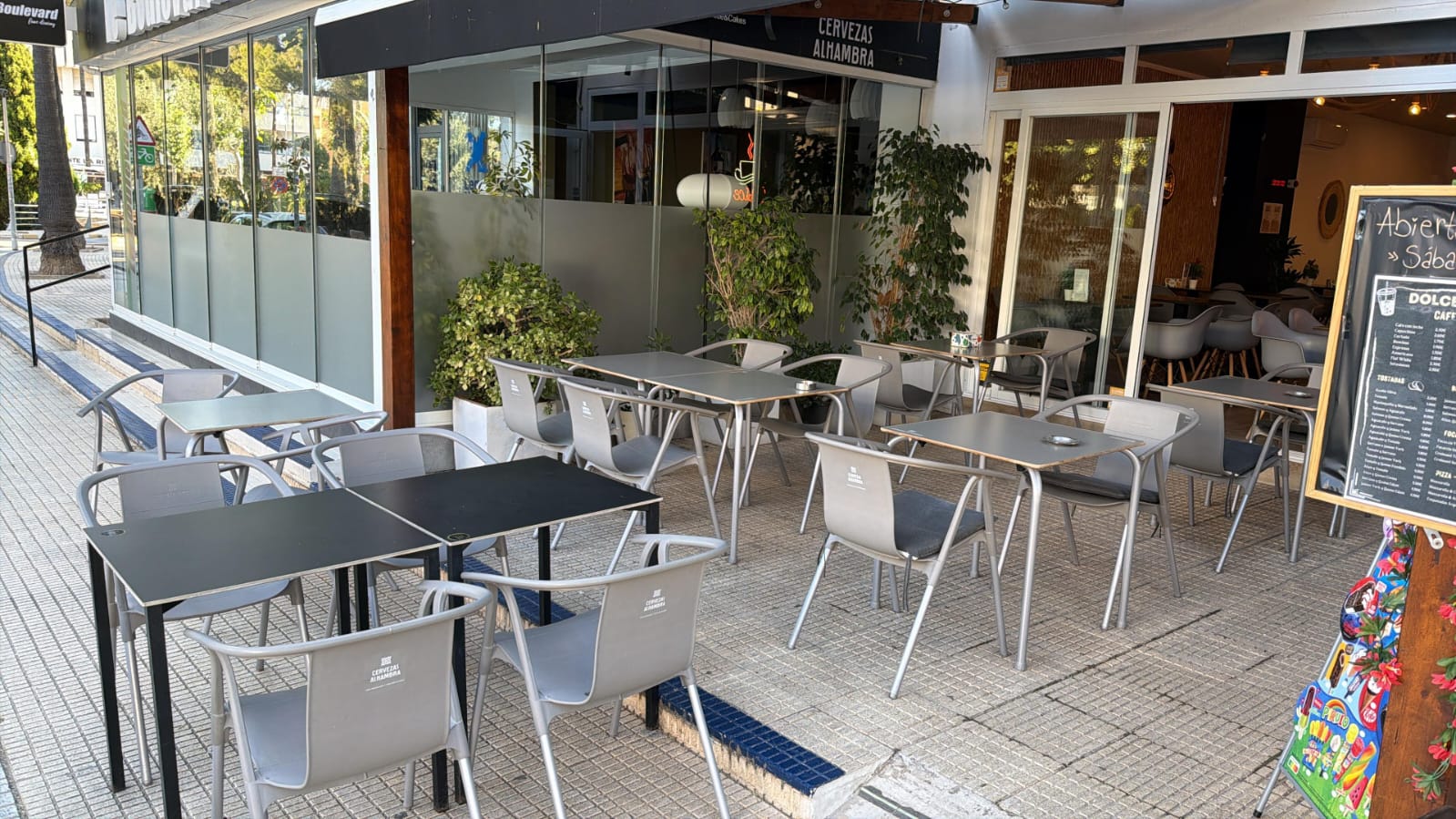 Se traspasa en Albir, una cafetería consolidada, Dolce Coffee & Cakes