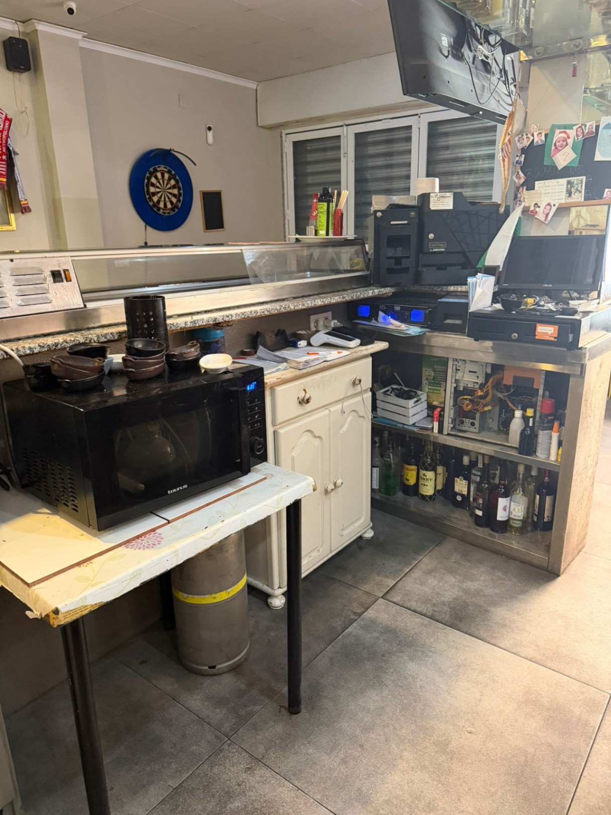 A genuine village bar is for transfer in Alfaz del Pi.