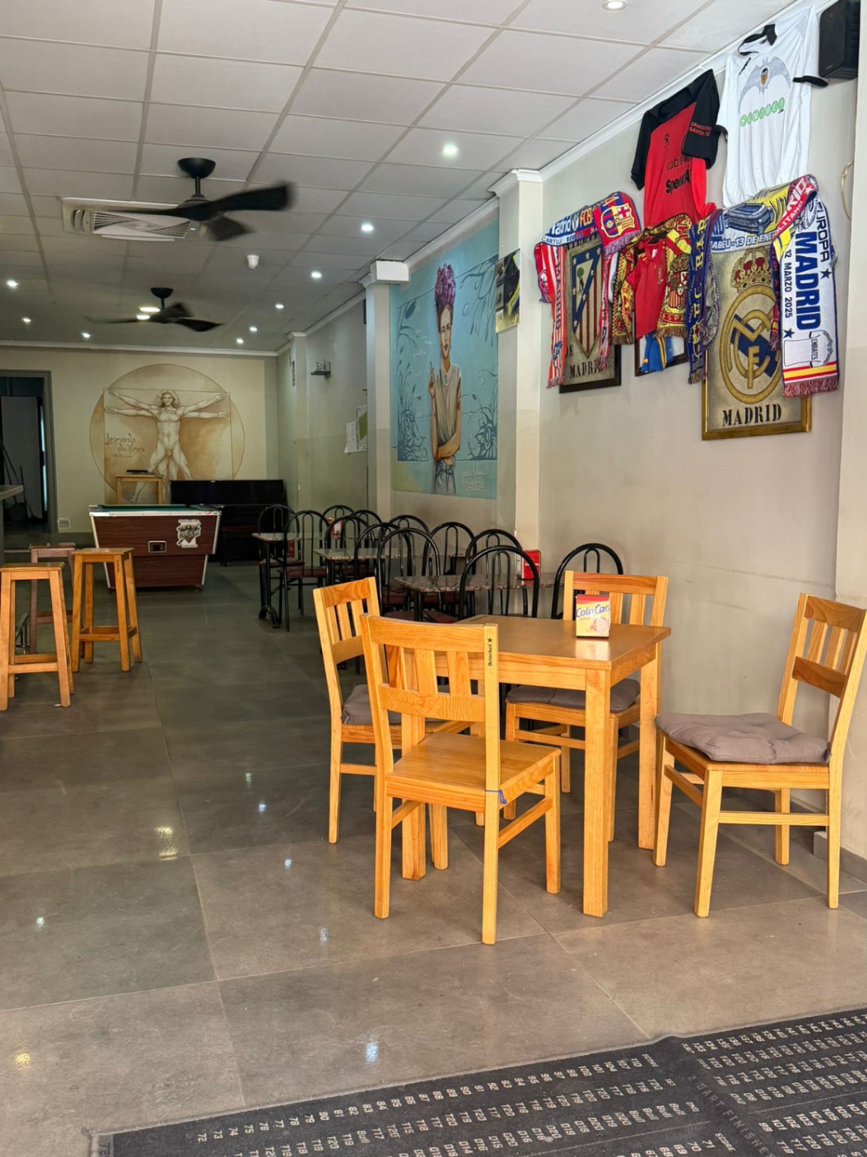 A genuine village bar is for transfer in Alfaz del Pi.