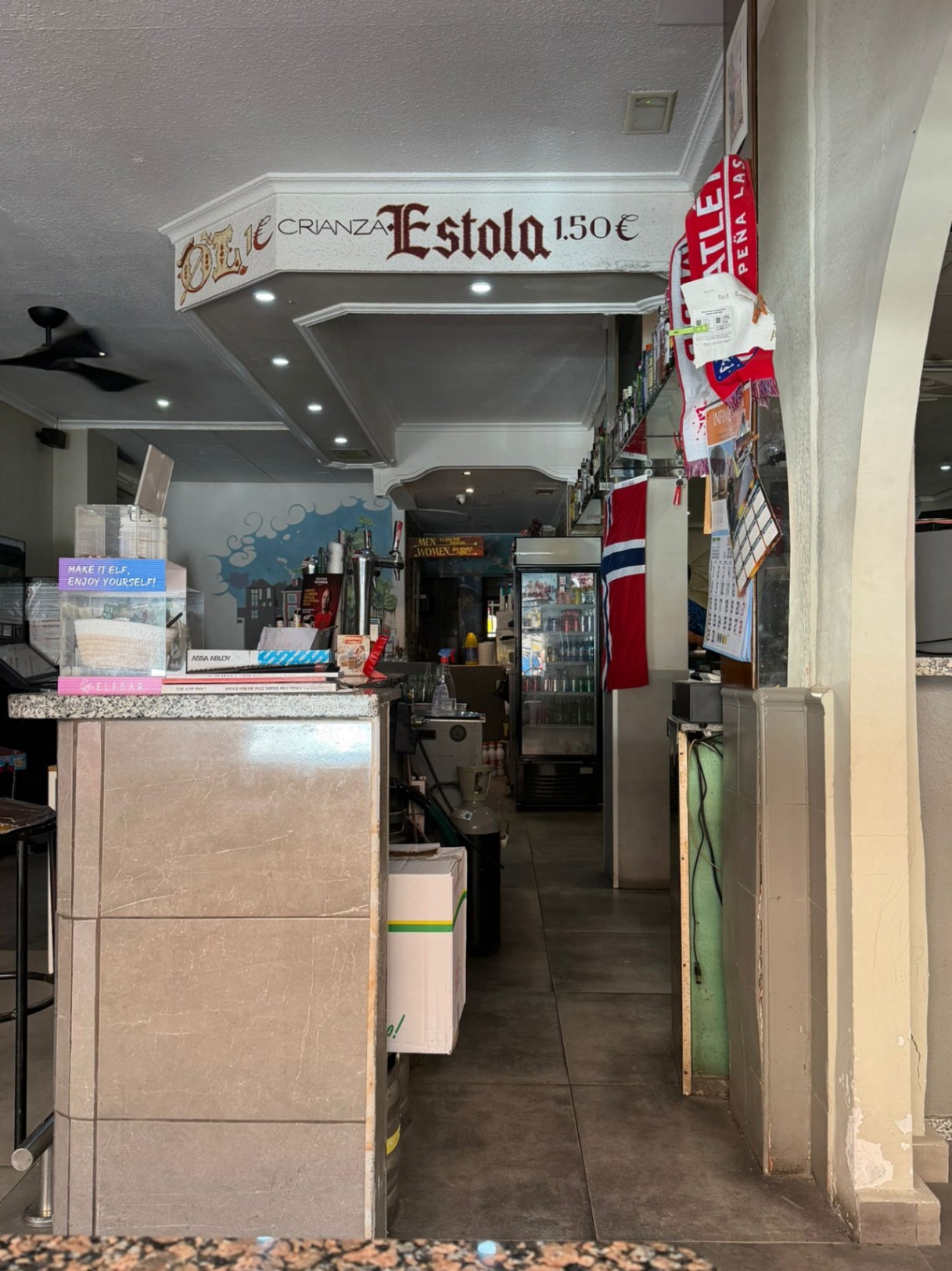 A genuine village bar is for transfer in Alfaz del Pi.