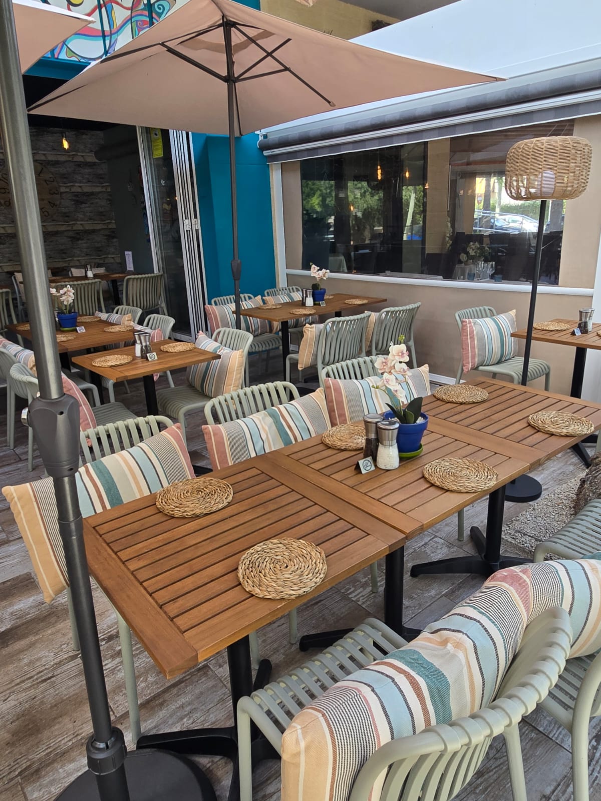 Se traspasa, muy bien conocido restaurante en Albir cerca de la playa