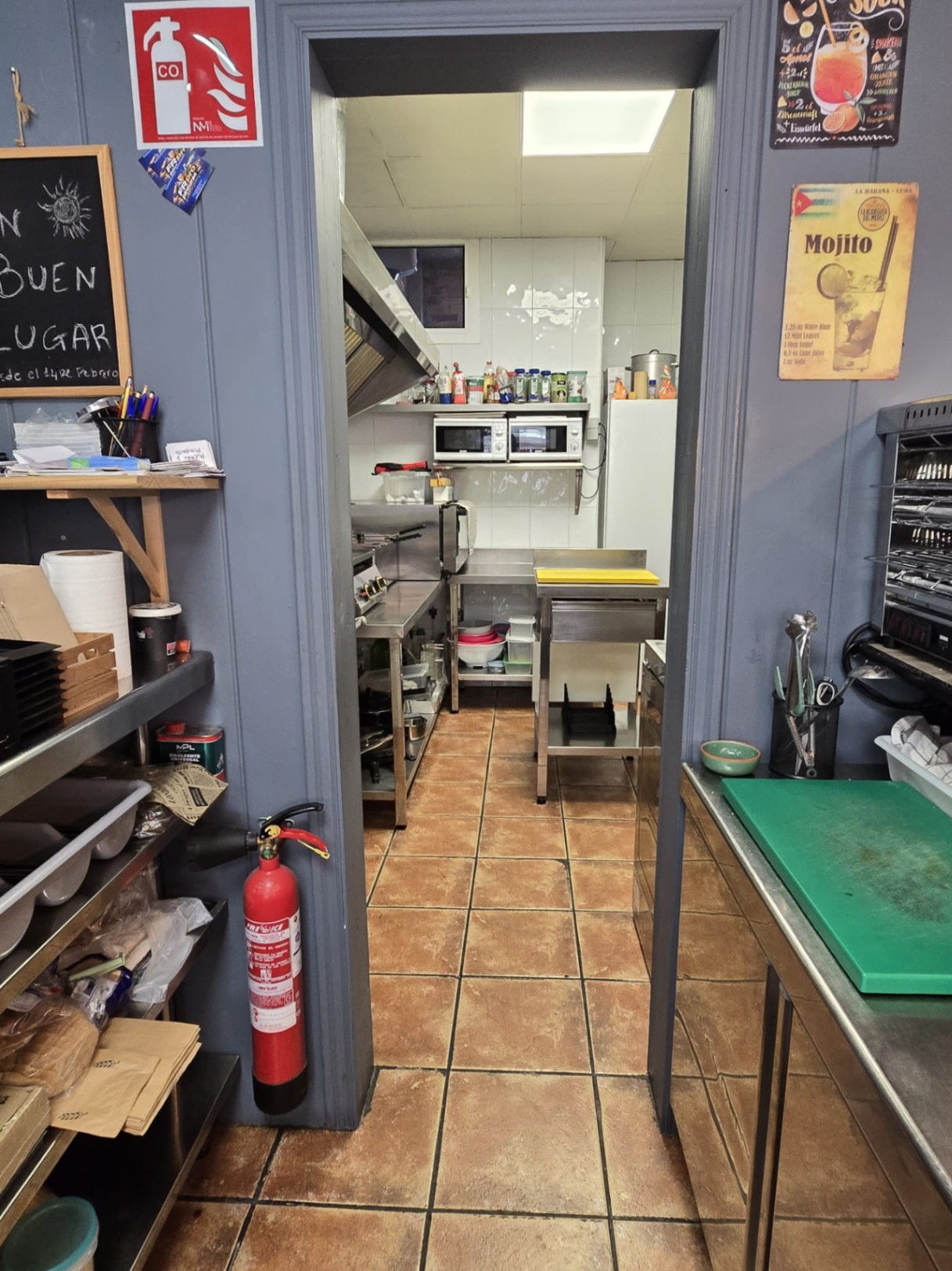 Traspaso cafetería-restaurante en pleno funcionamiento en La Nucía