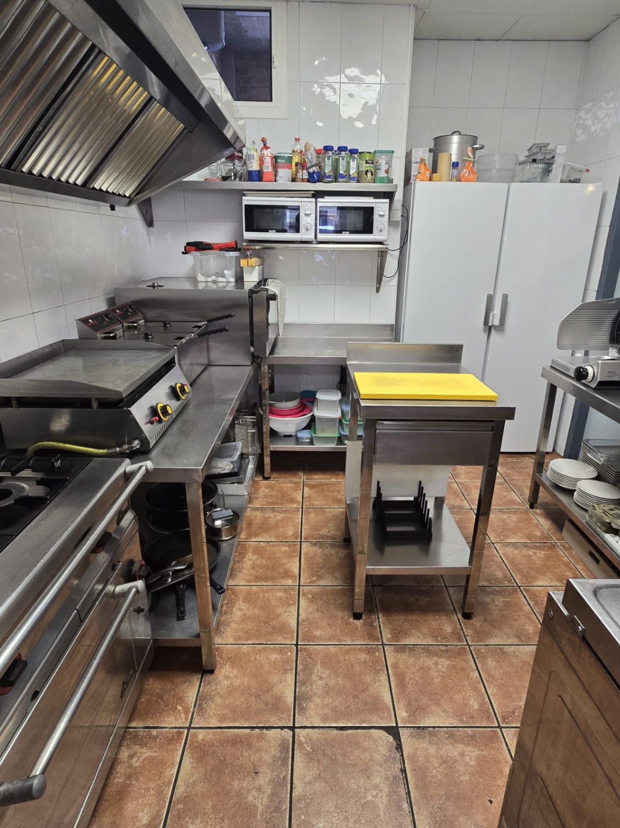 Traspaso cafetería-restaurante en pleno funcionamiento en La Nucía