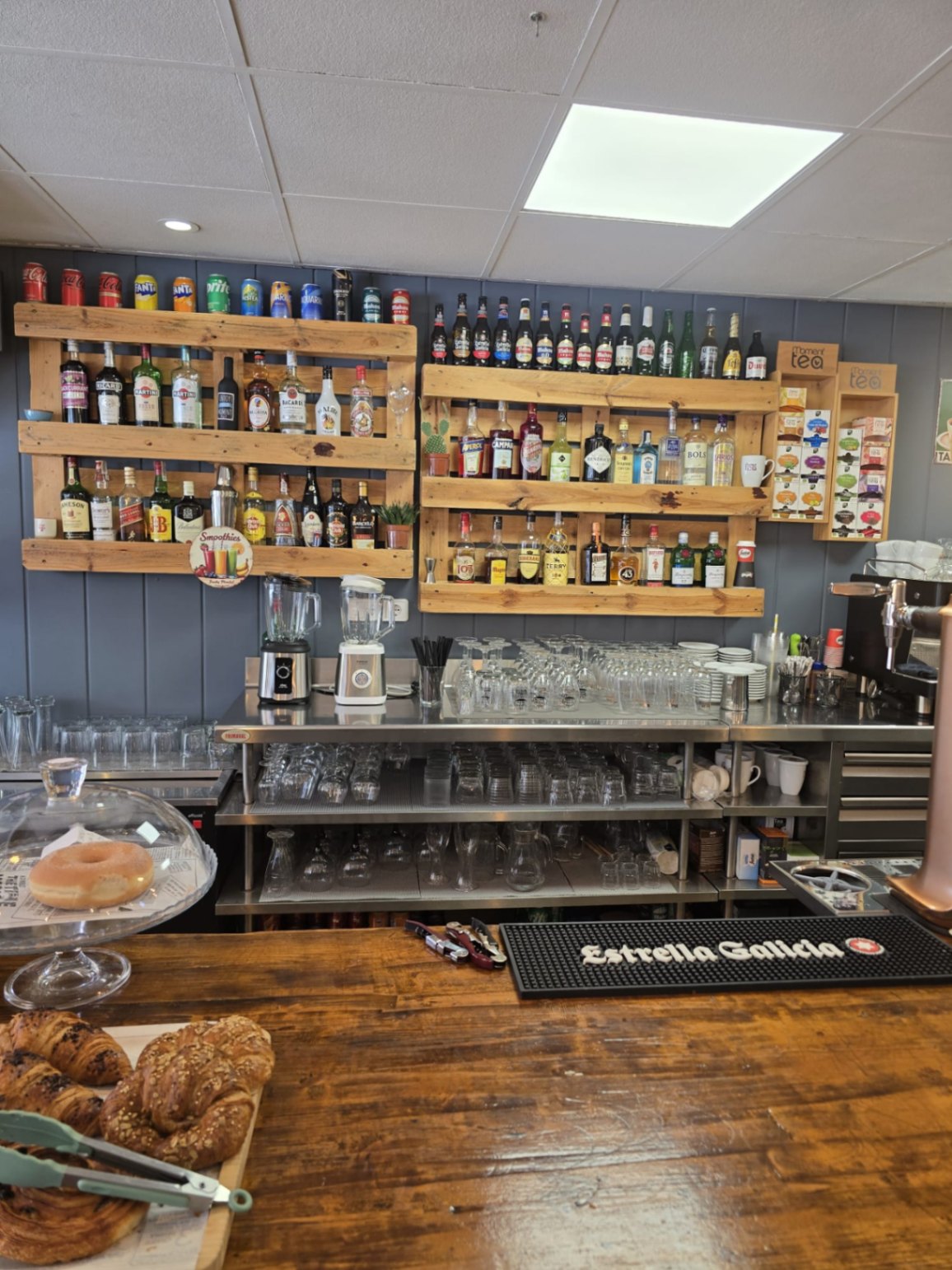 Traspaso cafetería-restaurante en pleno funcionamiento en La Nucía