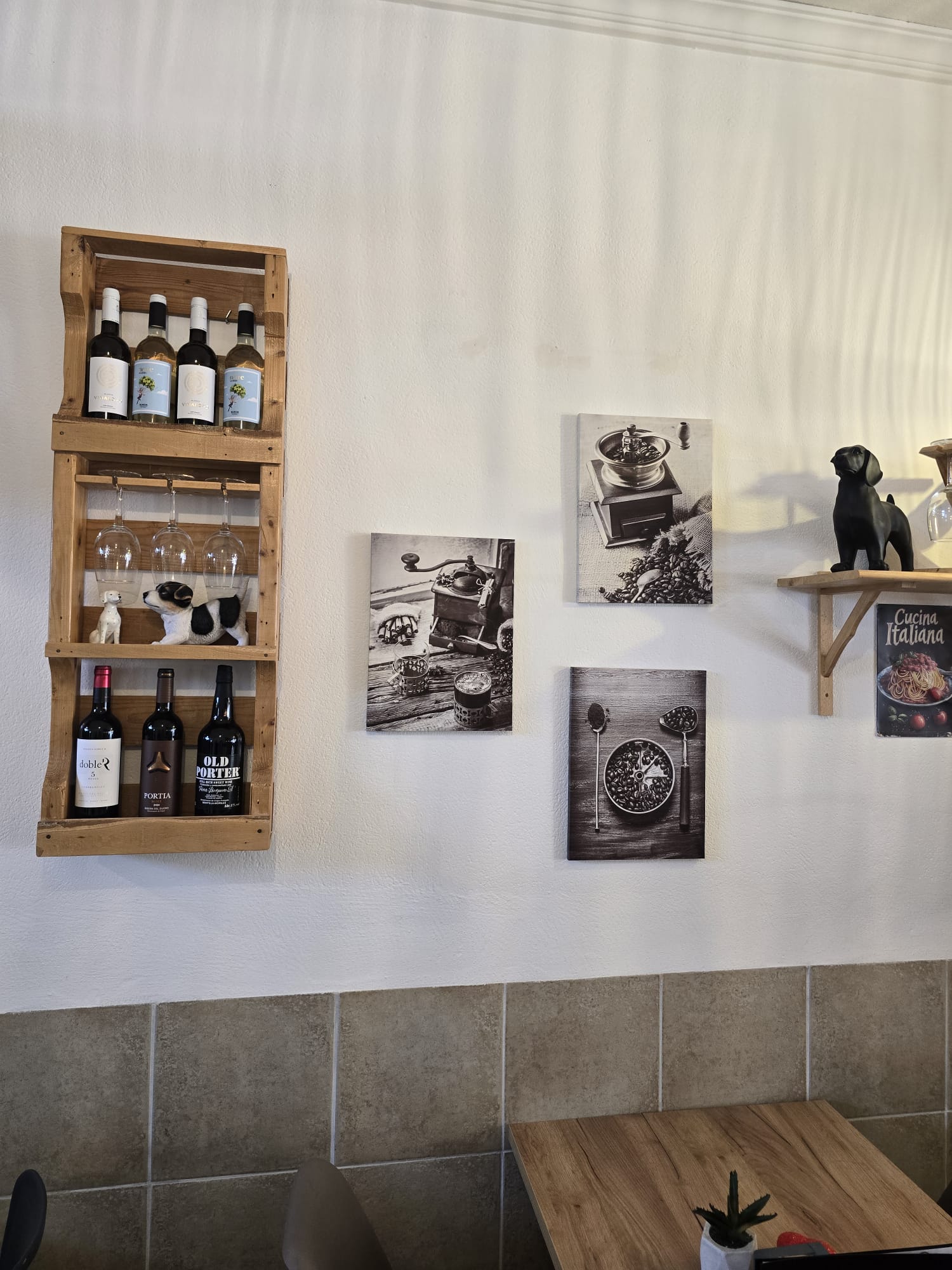 Traspaso cafetería-restaurante en pleno funcionamiento en La Nucía