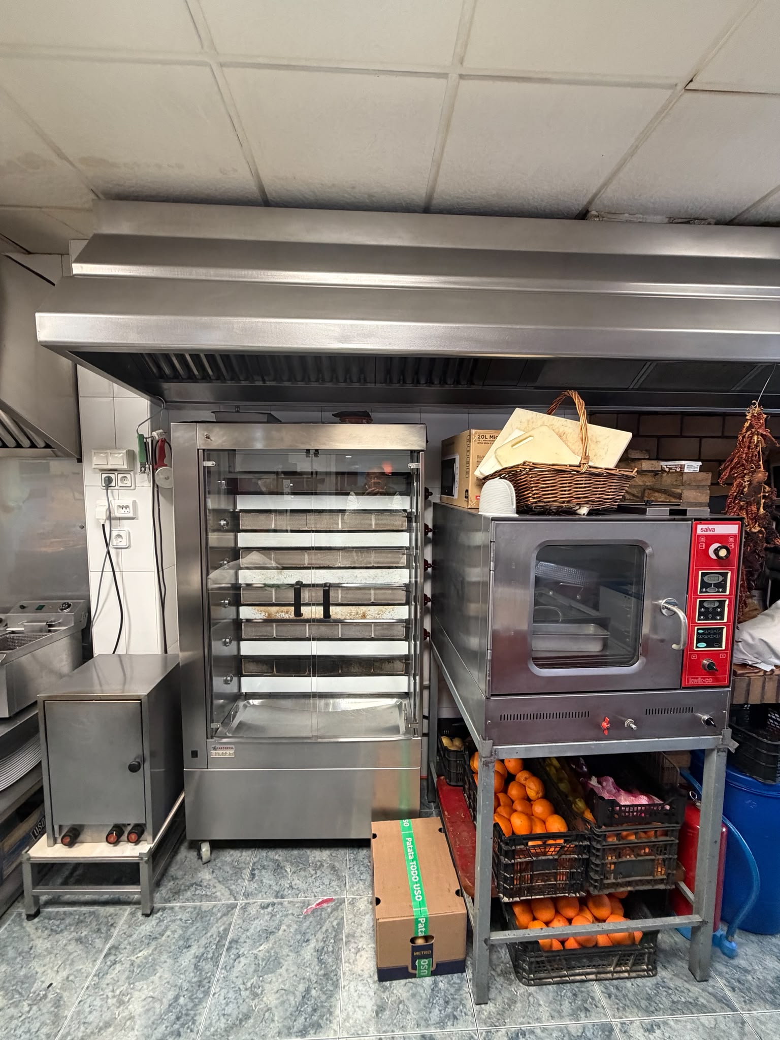 Trapaso Restaurante / Pizzeria en una ubicación privilegiada en Albir